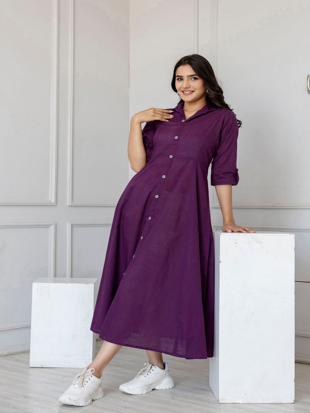 Purple Solid Flared Dress With Three Quarter Sleeves