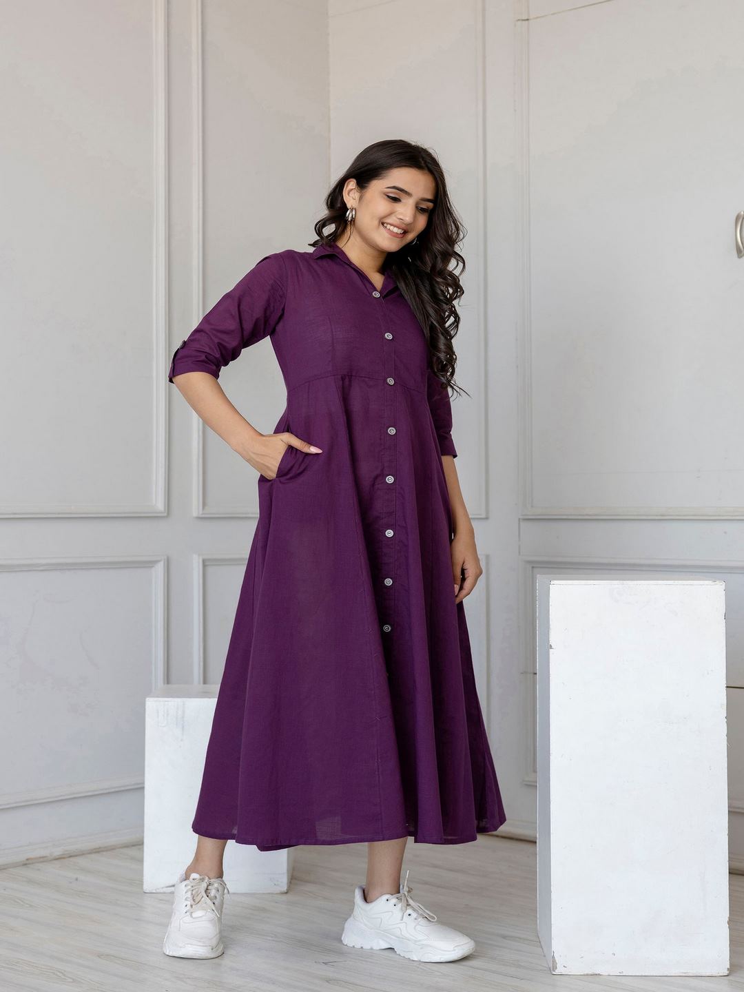 Purple Solid Flared Dress With Three Quarter Sleeves