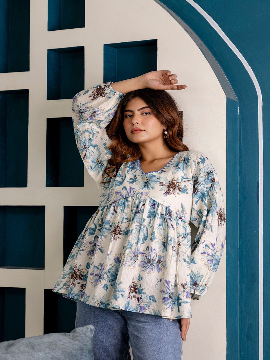 Off-White Printed V-Neck Peplum Tunic