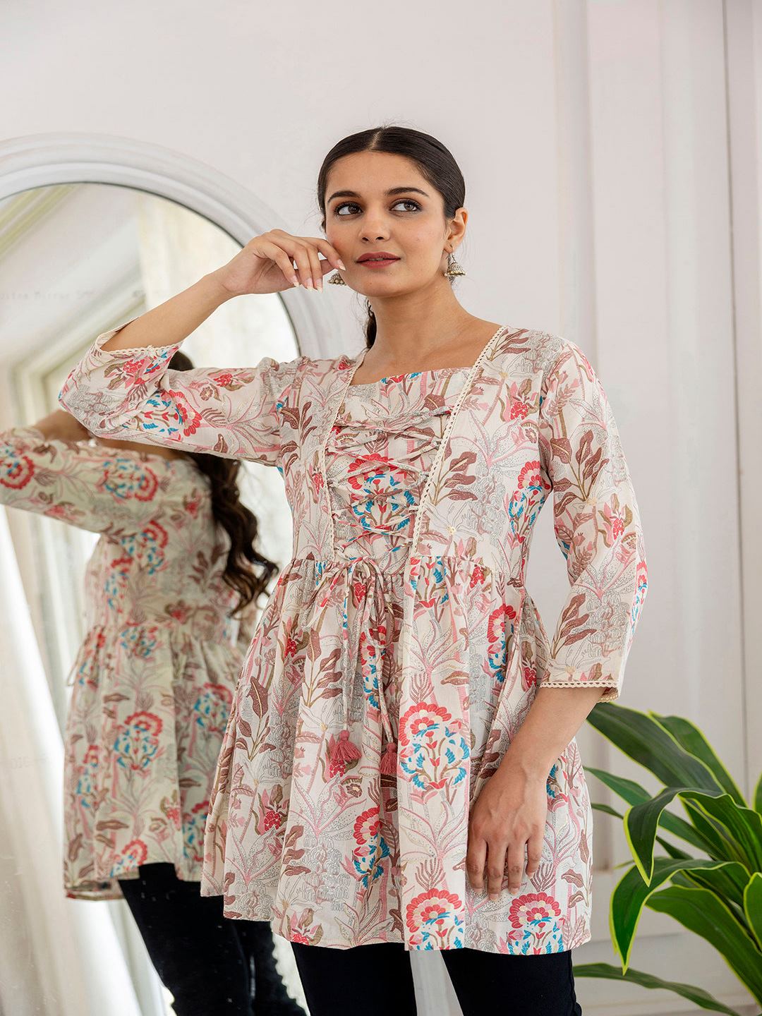 Off-White Printed V-Neck Peplum Tunic
