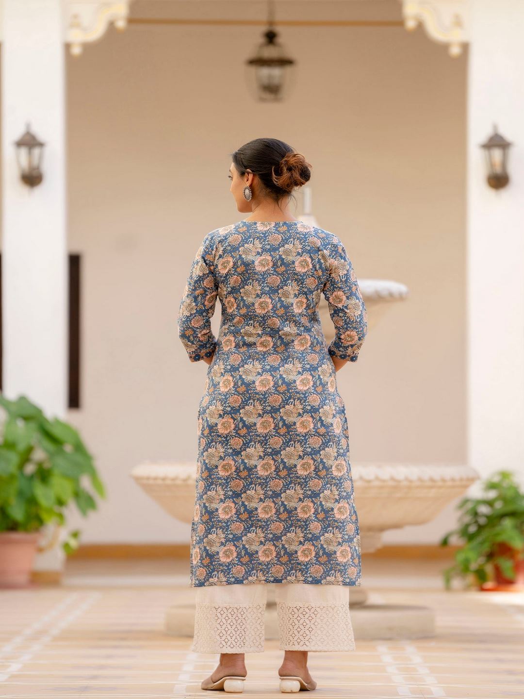 Blue Printed Straight Kurta With Three Quarter Sleeves
