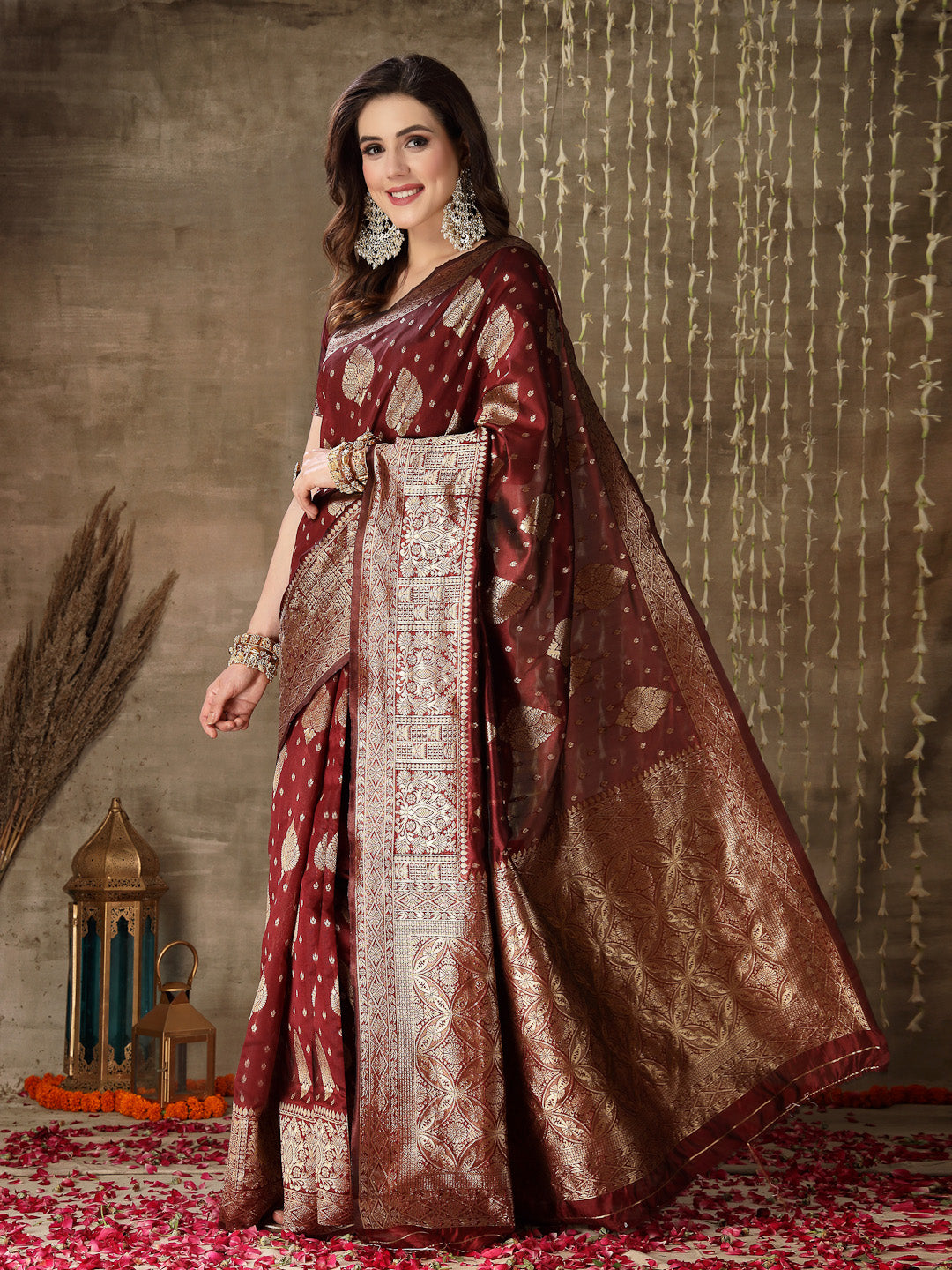 Ethnic Motifs Woven Design Zari Silk Blend Banarasi Saree