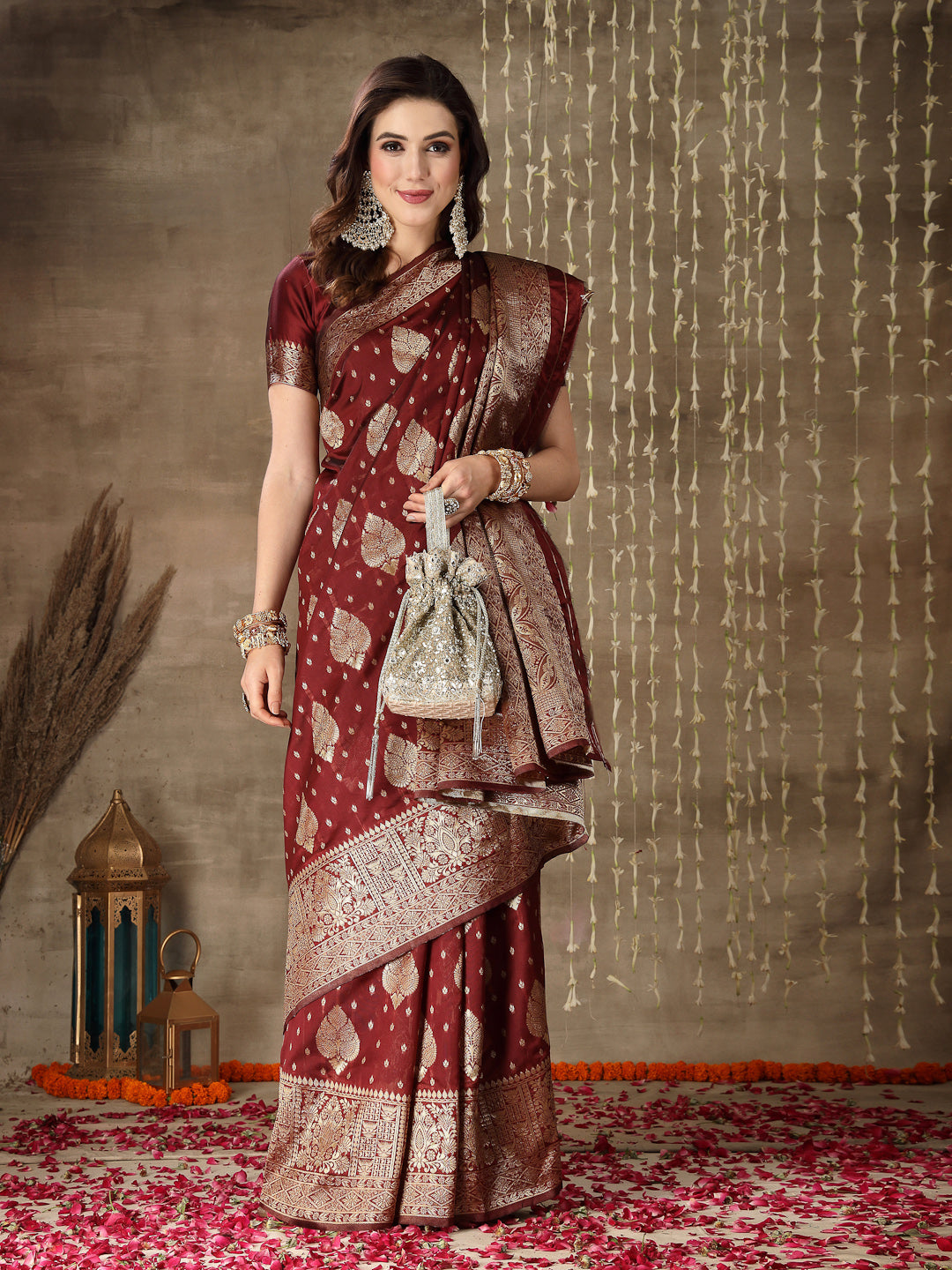 Ethnic Motifs Woven Design Zari Silk Blend Banarasi Saree