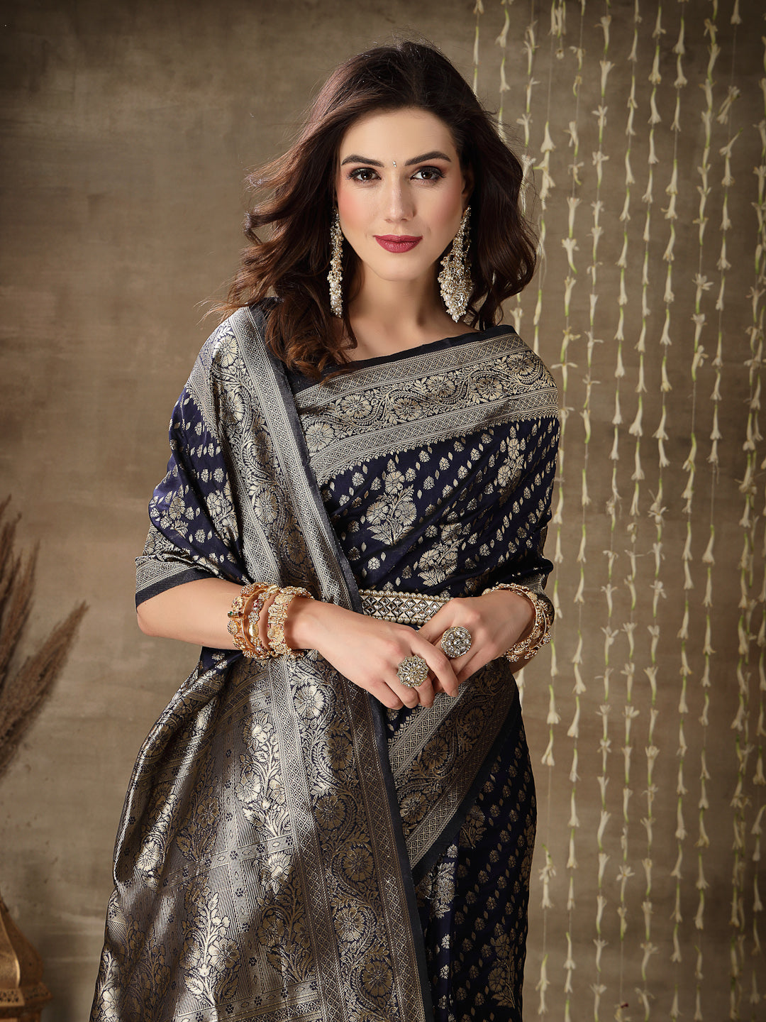 Ethnic Motifs Woven Design Zari Silk Blend Banarasi Saree