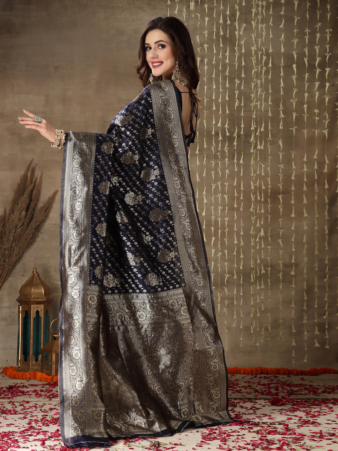 Ethnic Motifs Woven Design Zari Silk Blend Banarasi Saree