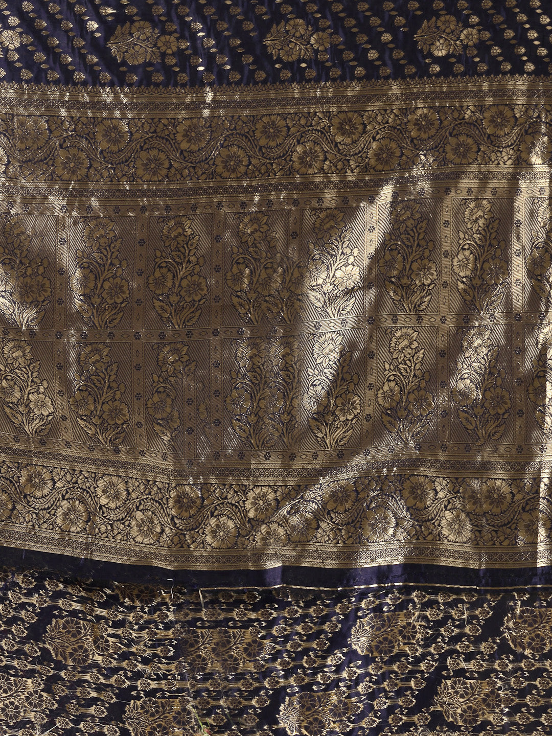 Ethnic Motifs Woven Design Zari Silk Blend Banarasi Saree