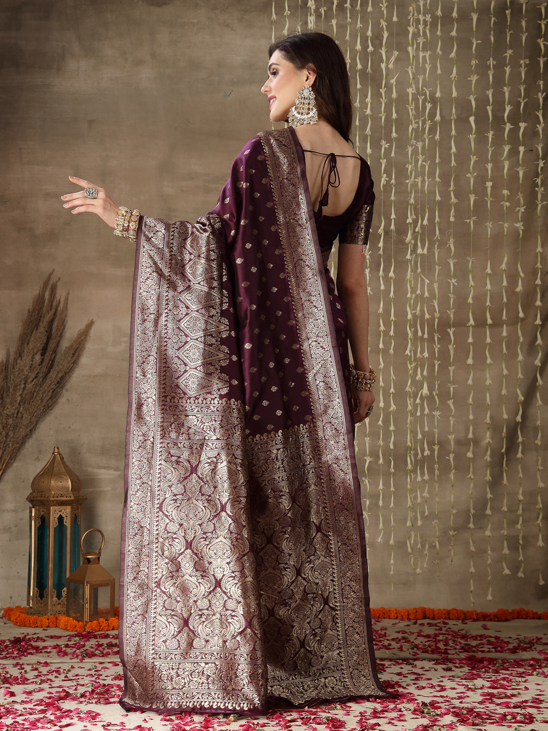 Ethnic Motifs Woven Design Zari Silk Blend Banarasi Saree