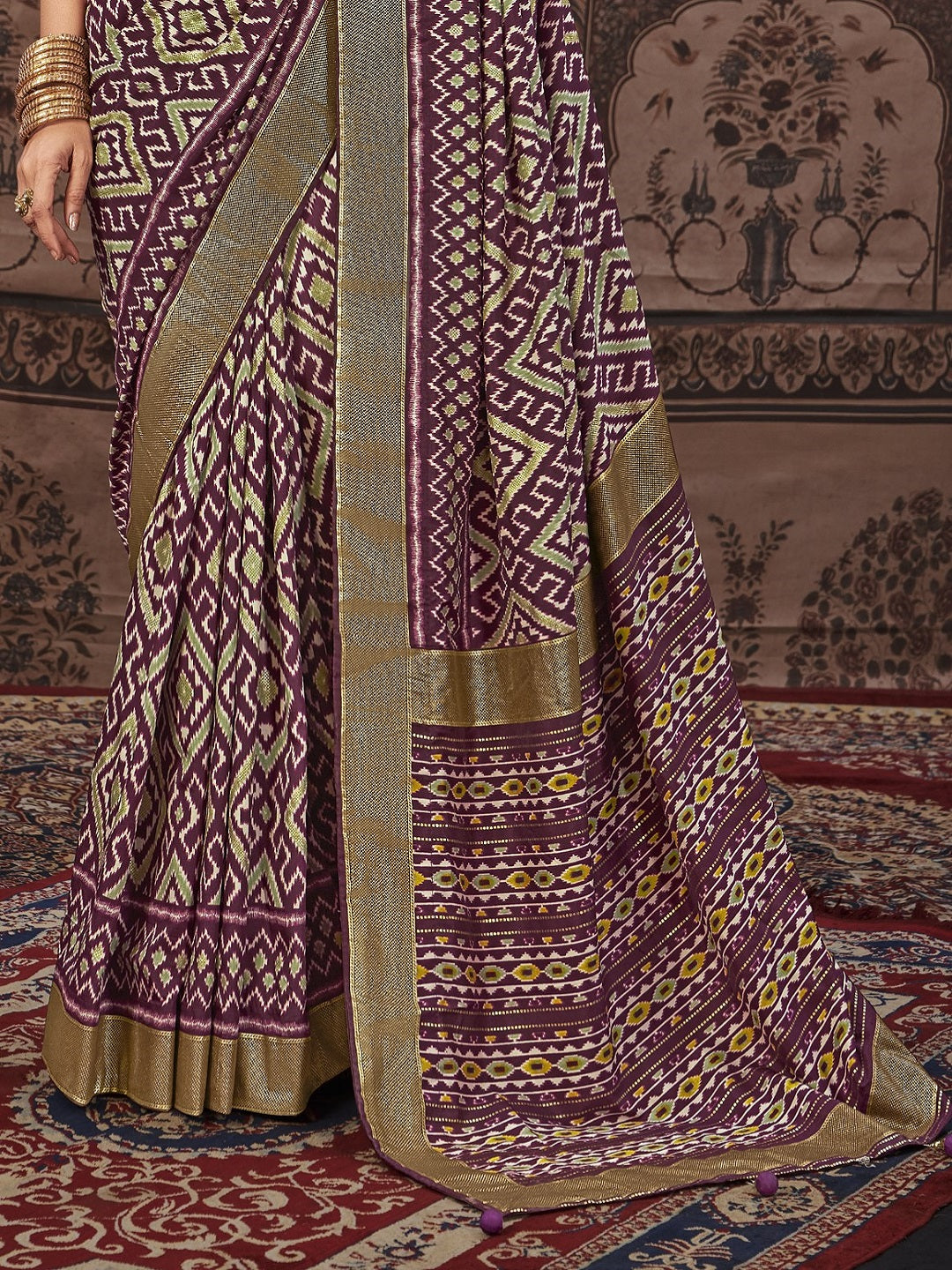 Geometric Printed Zari Border Silk Saree