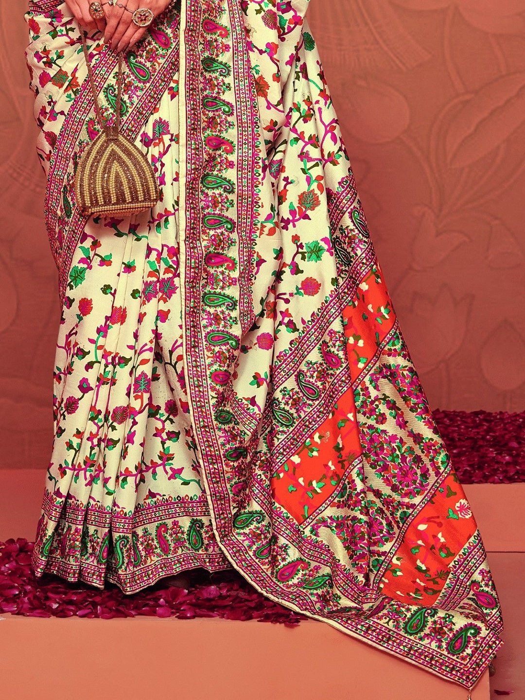 Cream Kalamkari Printed Zari Border Silk Saree