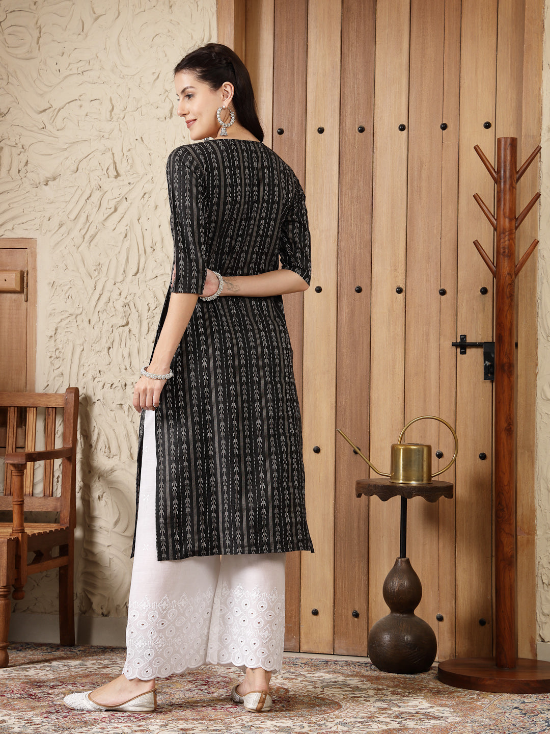 Woven Design Cotton Blend Straight Kurta (Pre-Order)