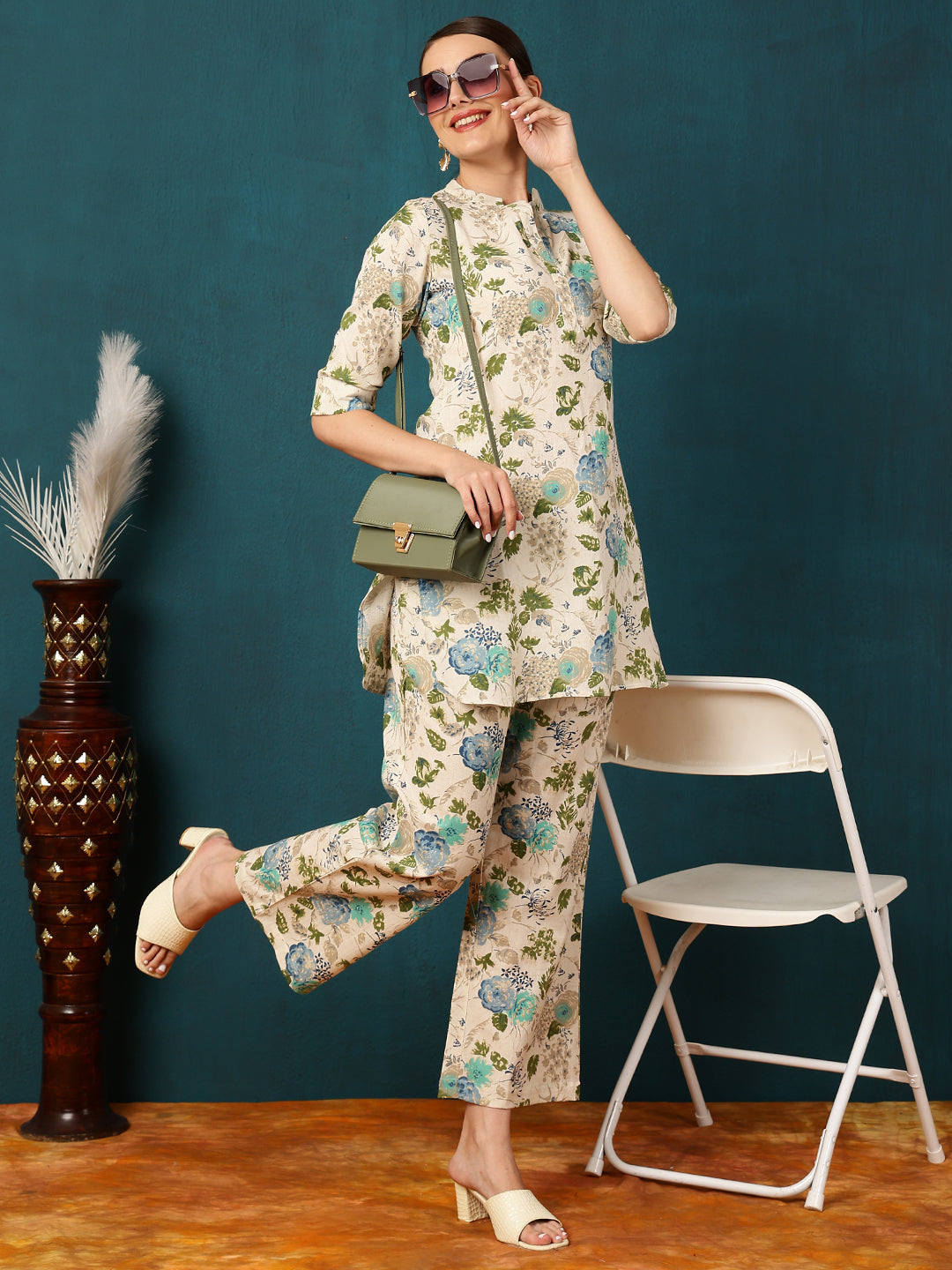 Cotton Flex Short Length Floral Straight 3/4 Sleeves Mandarin Kurta Bottom Set