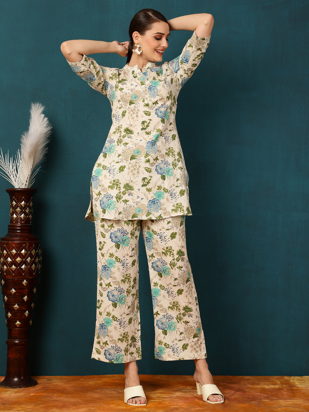 Cotton Flex Short Length Floral Straight 3/4 Sleeves Mandarin Kurta Bottom Set