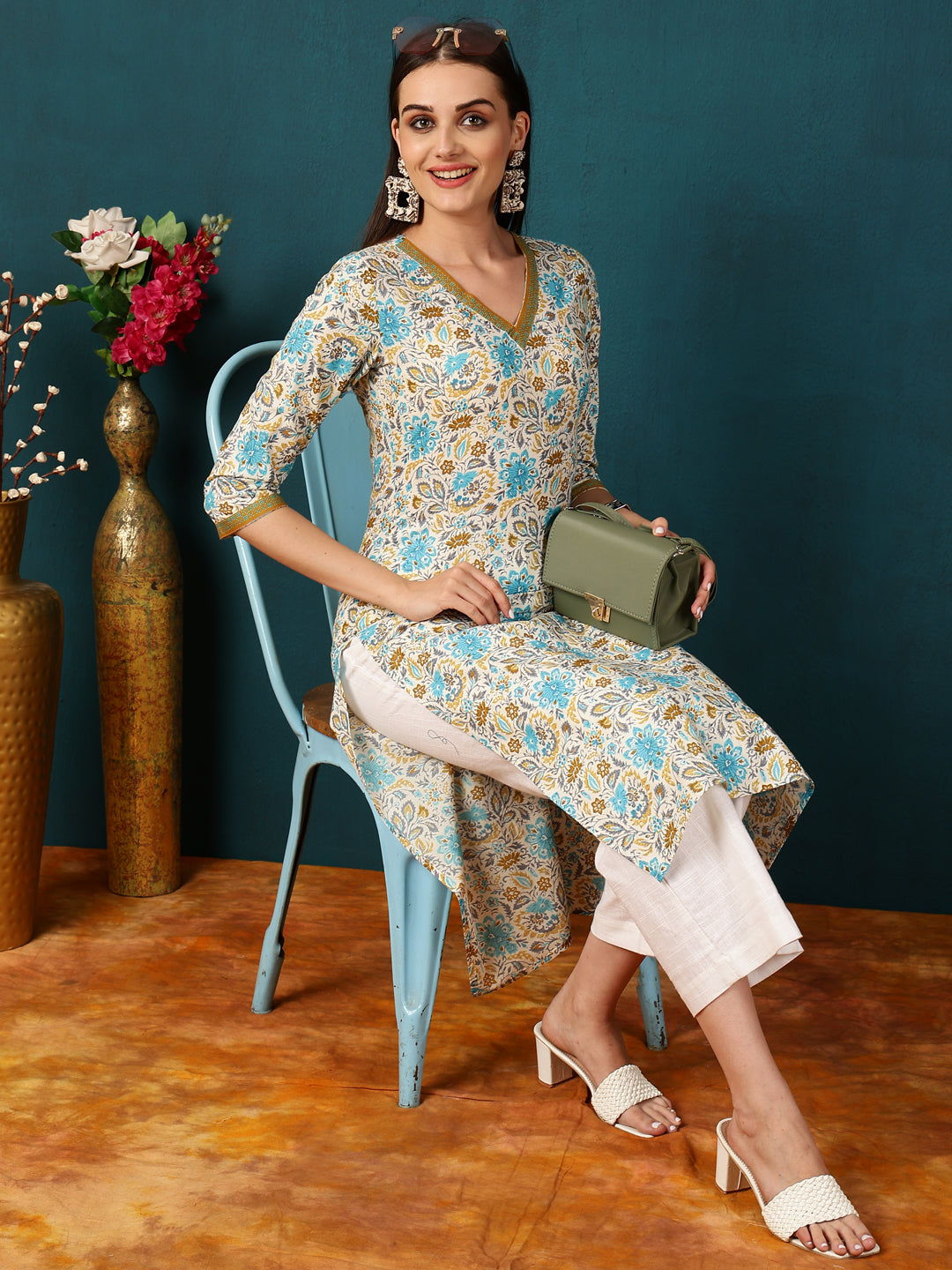 Rayon Calf Length Floral Straight 3/4 Sleeves V Kurta