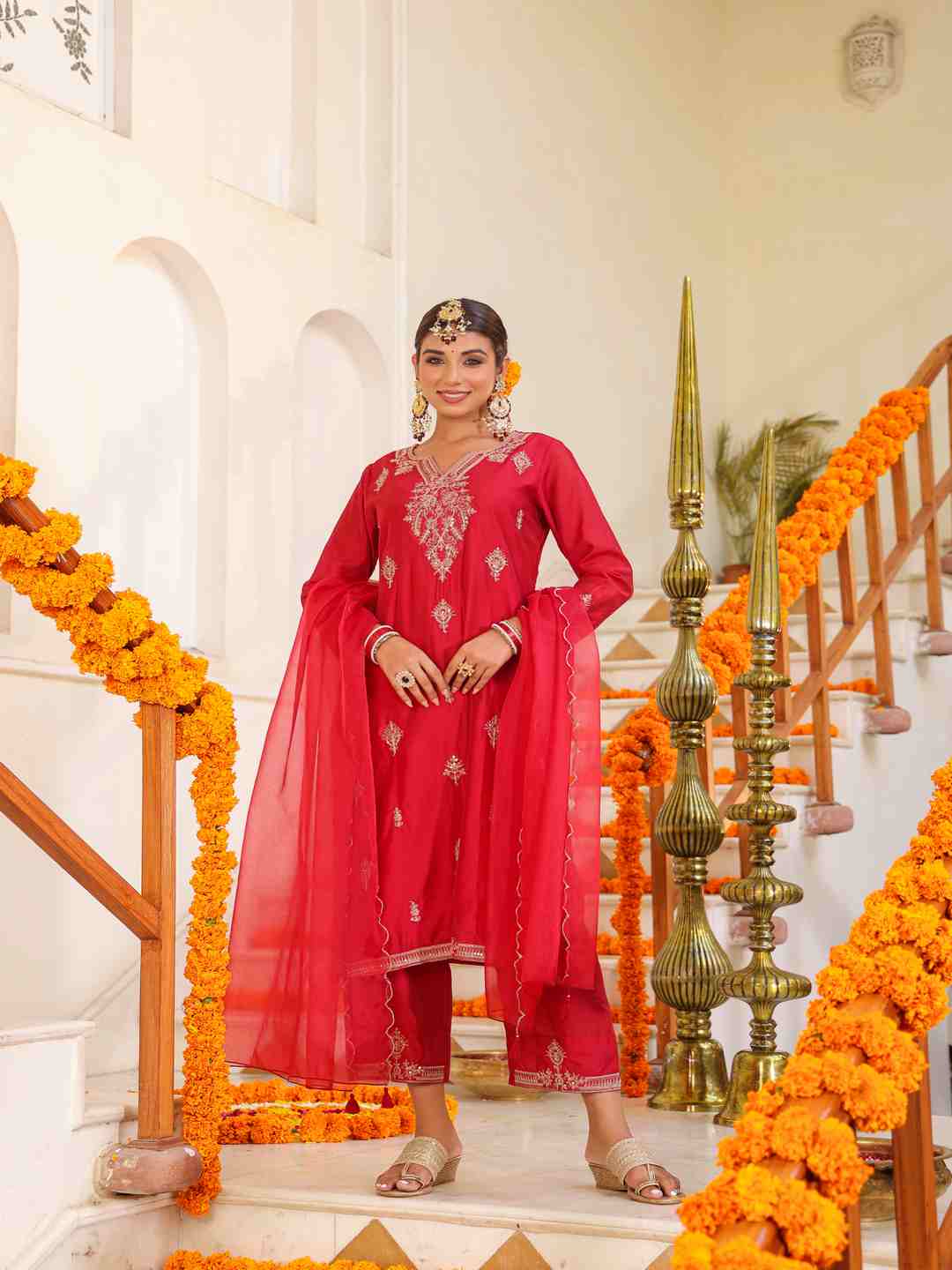 Red Chanderi Embroidered Kurta, Pants & Dupatta Set