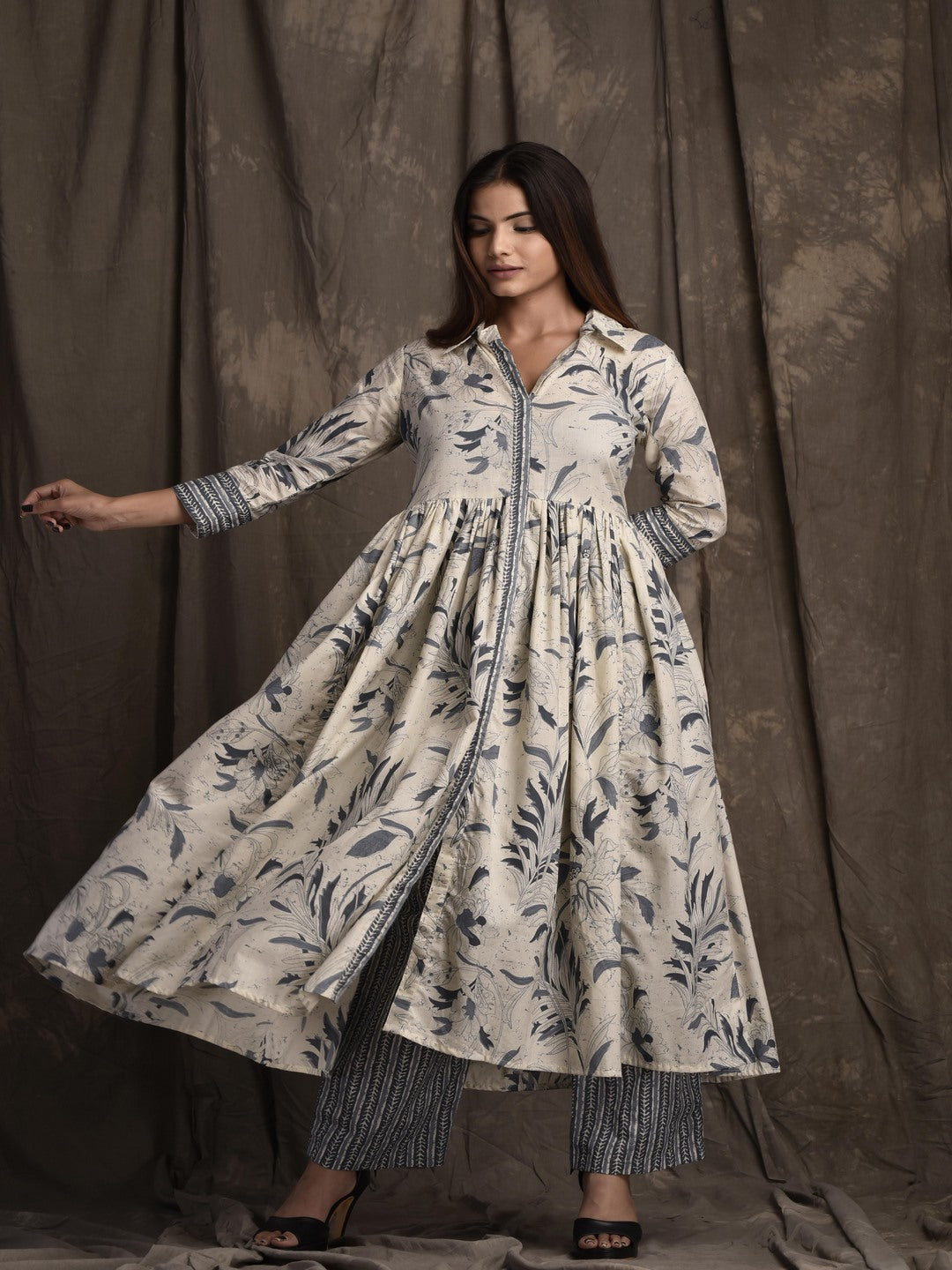 Pure Cotton Collared Neck 3/4 Sleeve Printed Kurta Set