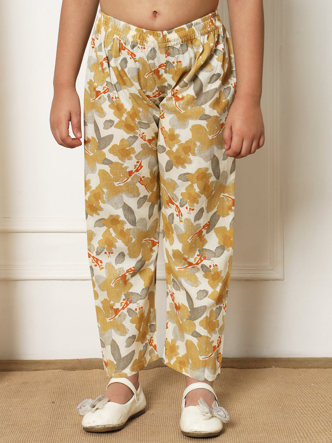 Girls Straight style Cotton fabric Beige color Co-ord set