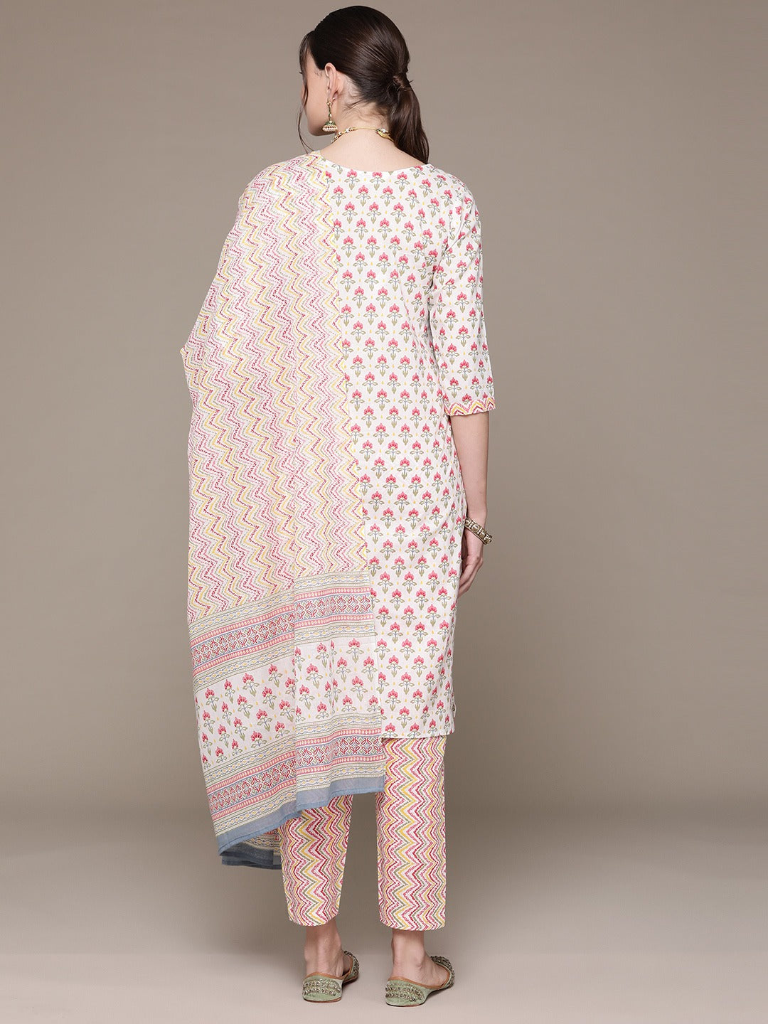 Straight Style Cotton Fabric White Color Floral Printed Gotta Patti Work Kurti With Palazzo And Dupatta