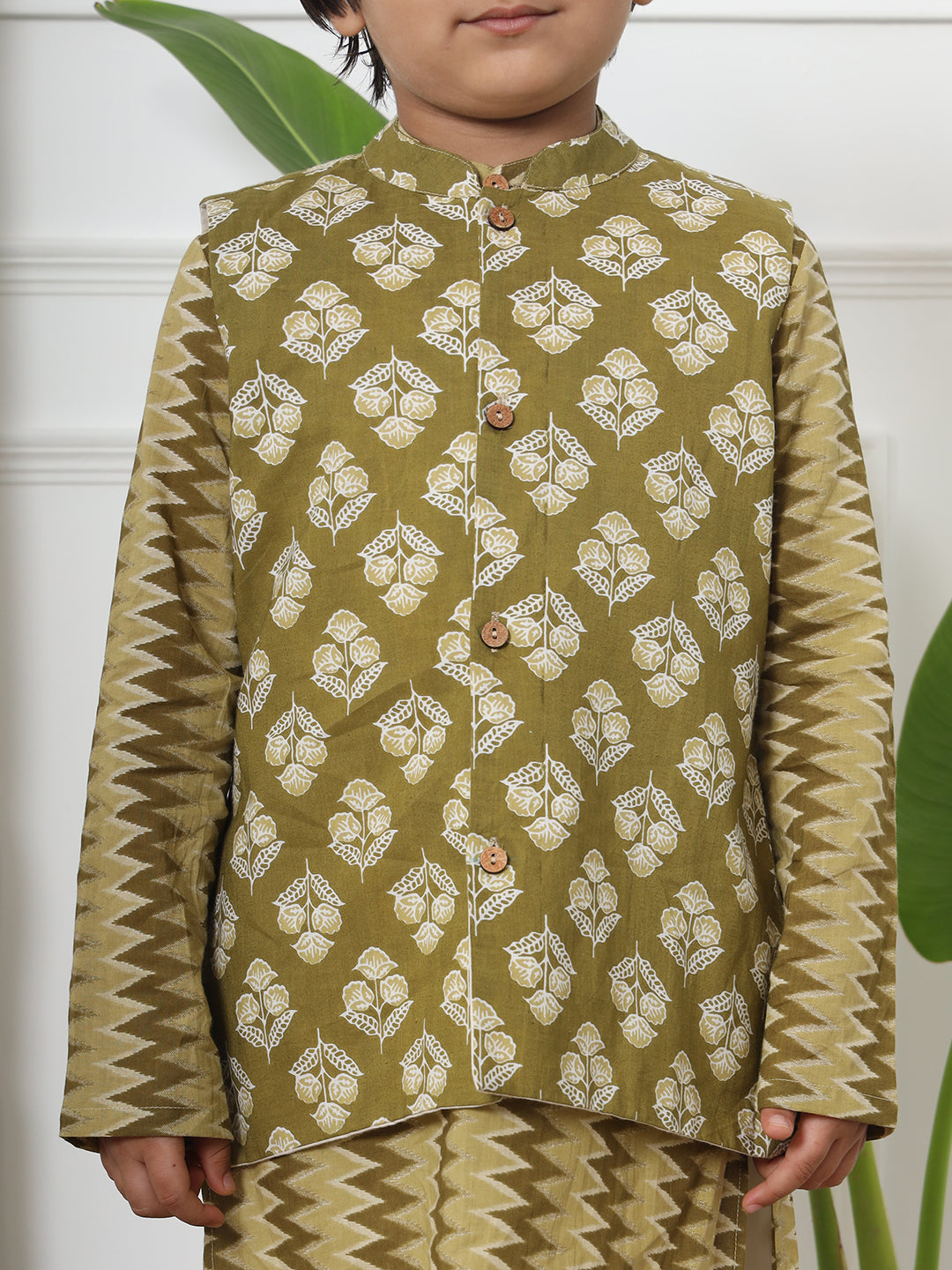 Boys Straight Style Cotton Fabric Green Color Floral Printed Kurta With Pyjama And Nehru Jacket