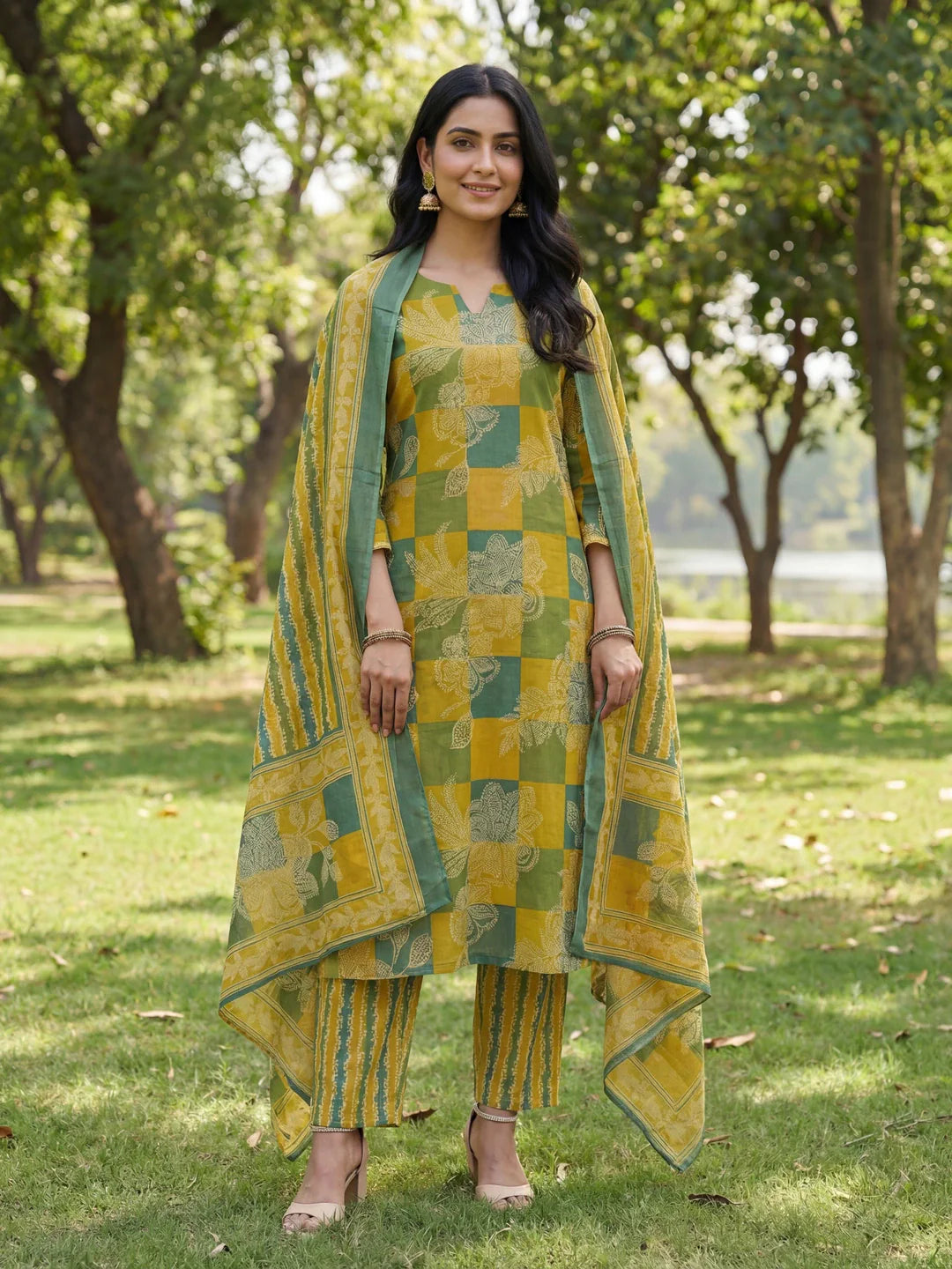 Straight Floral Geometric Print Kurta Trouser Dupatta Set