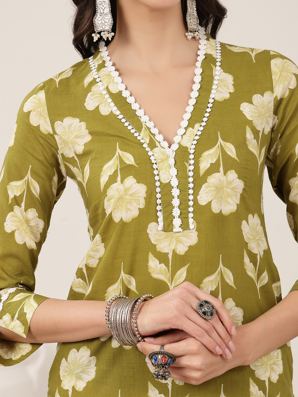 Cotton Calf Length Printed 3/4 Sleeves V-Neck Kurta