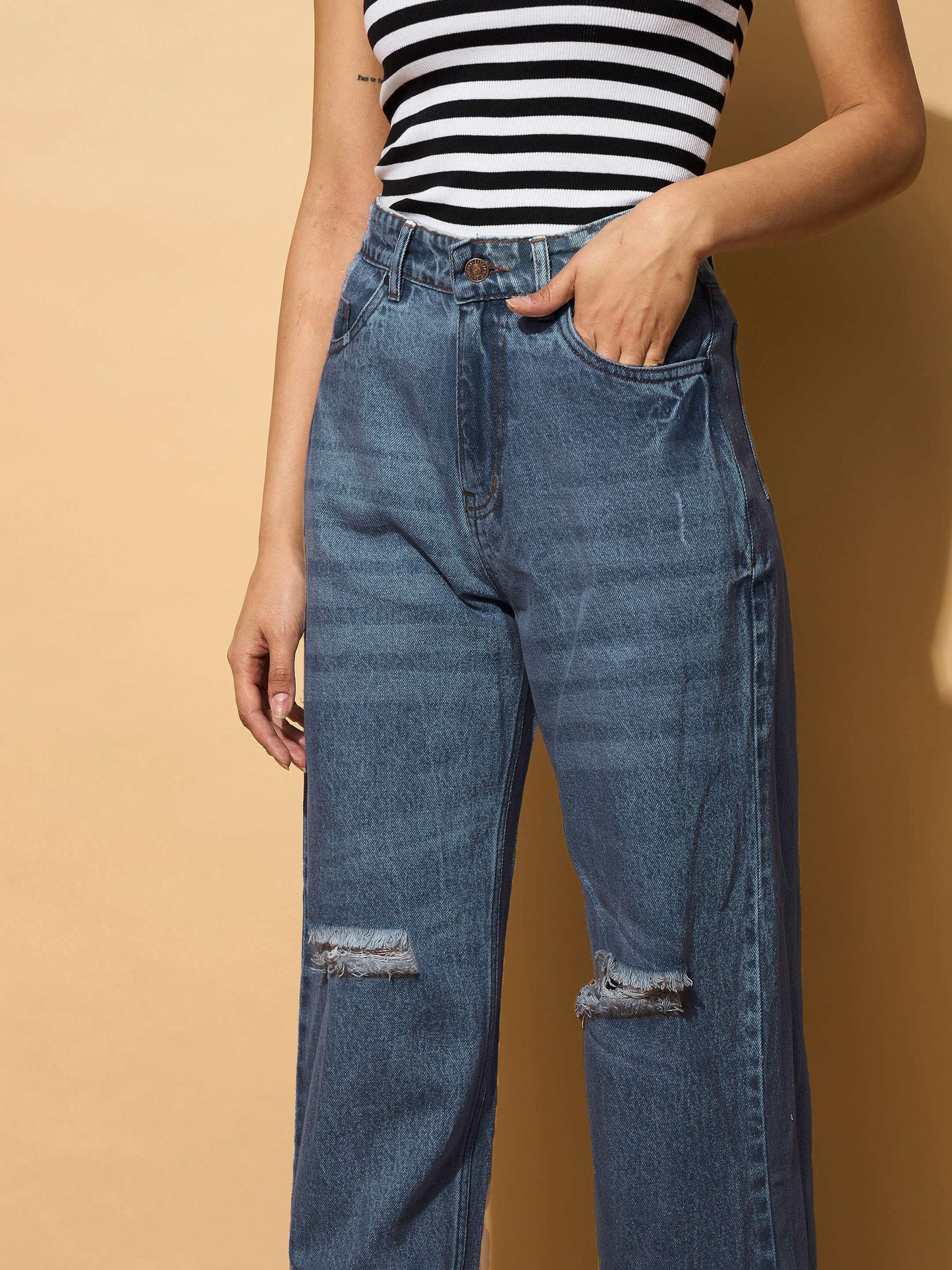 Women Navy Blue Distressed Slashed Knee Frayed Jeans