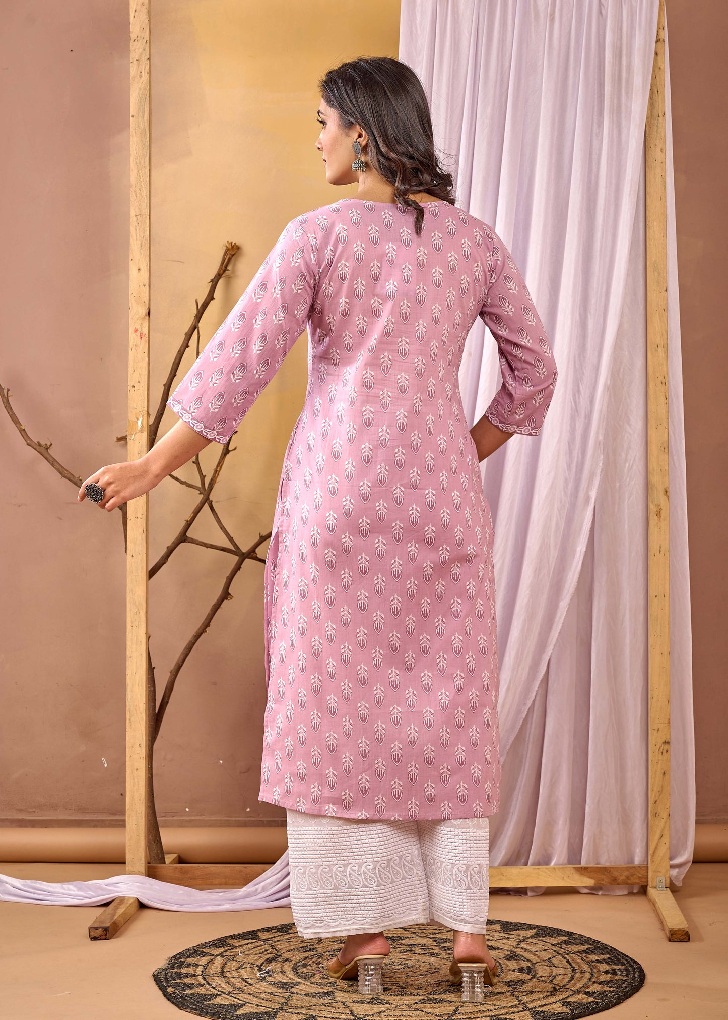Mauve Printed Straight Kurta with Three Quarter Sleeves