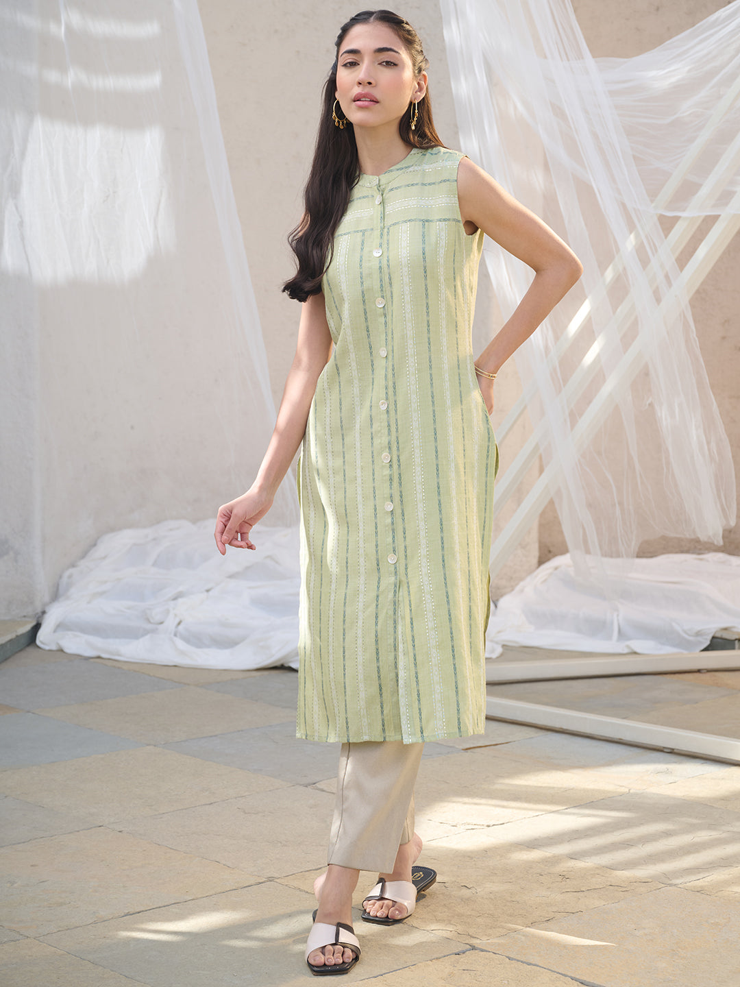Green Woven Design Cotton Blend Straight Kurta