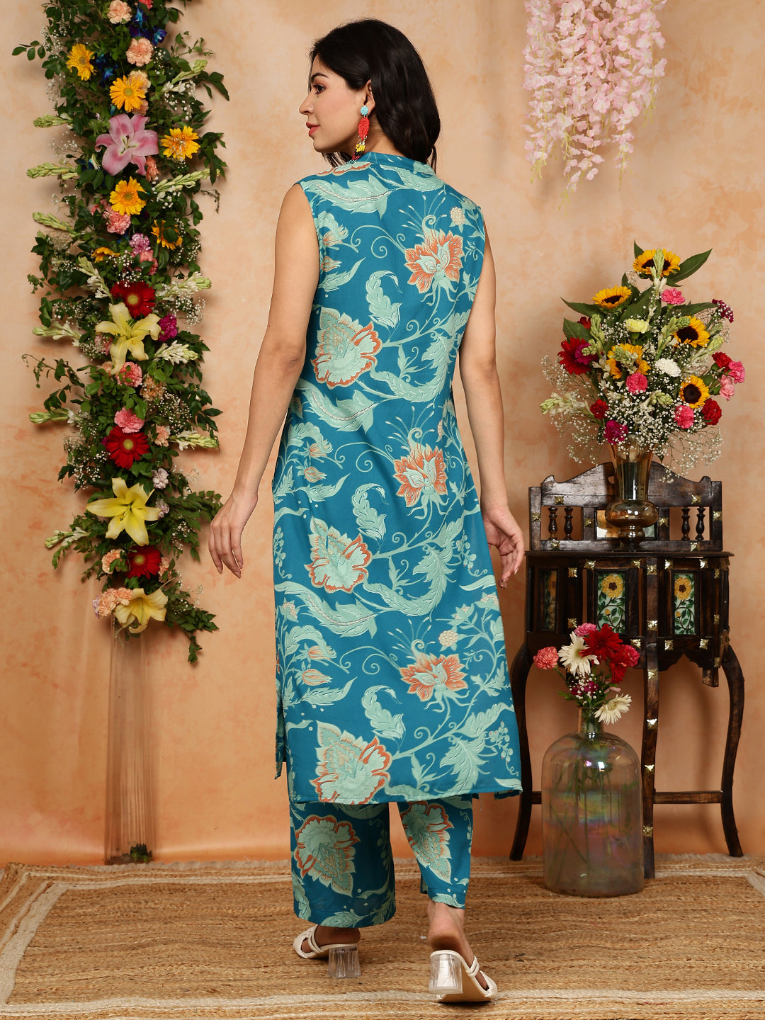 Rayon Calf Length Printed Straight Slveeless Mandarin Kurta Bottom Set