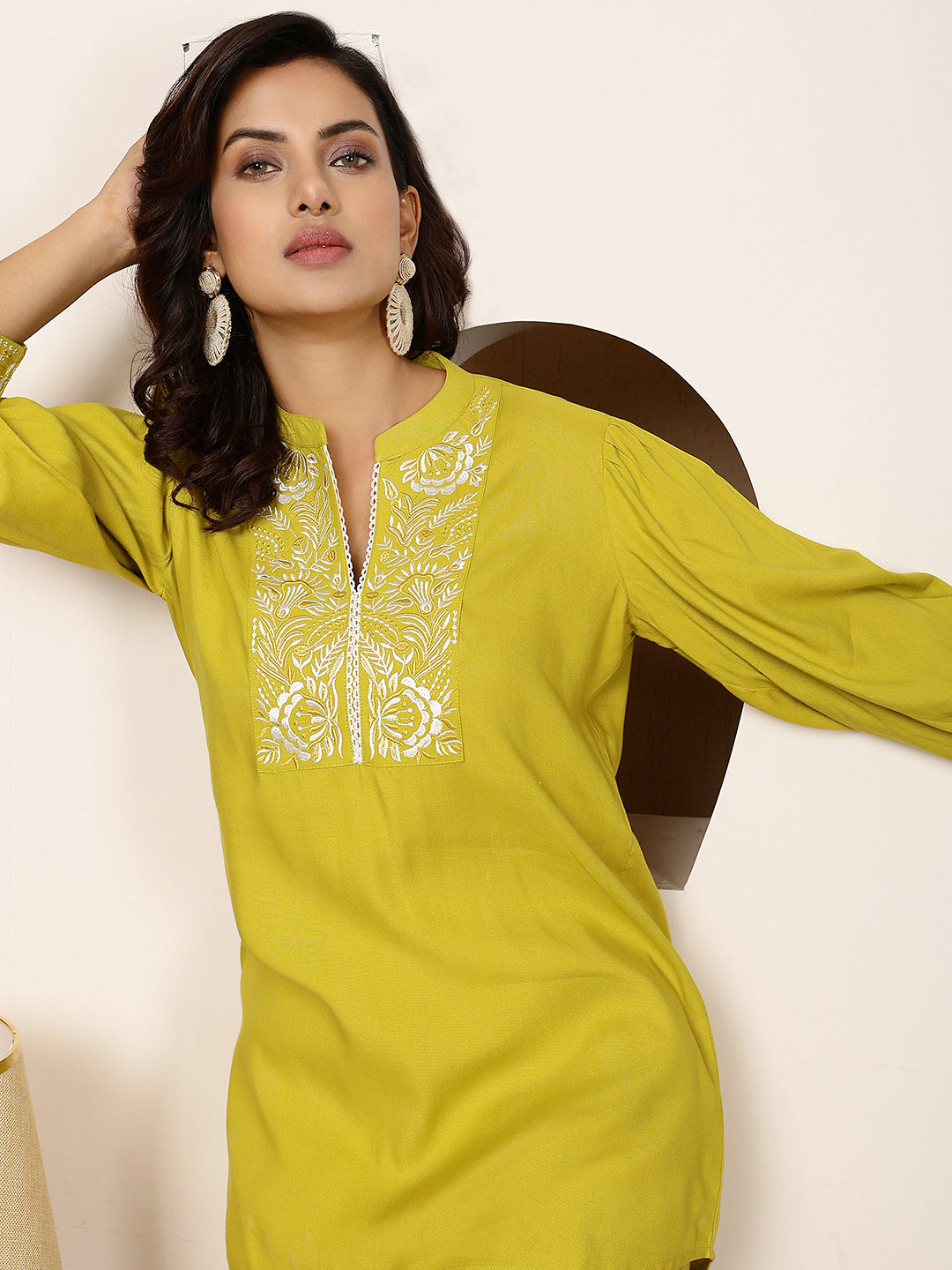 Rayon Hip Length Solid Straight 3/4 Sleeves Round Kurta Suit Set