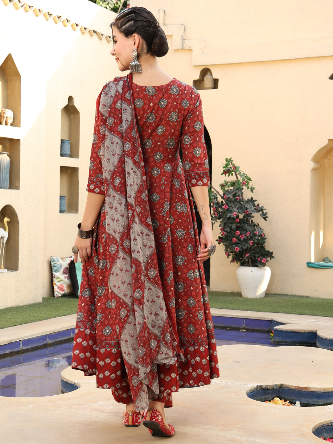 Cotton Calf Length Printed Flared 3/4 Sleeves V-Neck Kurta Suit Set