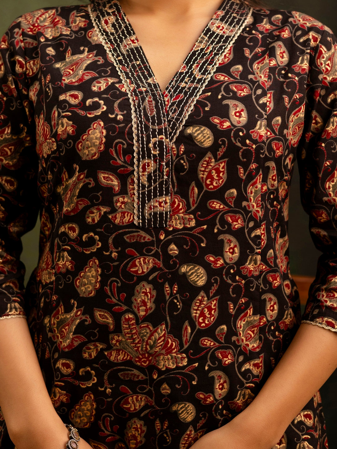 Cotton Calf Length Printed A-Line 3/4 Sleeves V-Neck Kurta Bottom Set