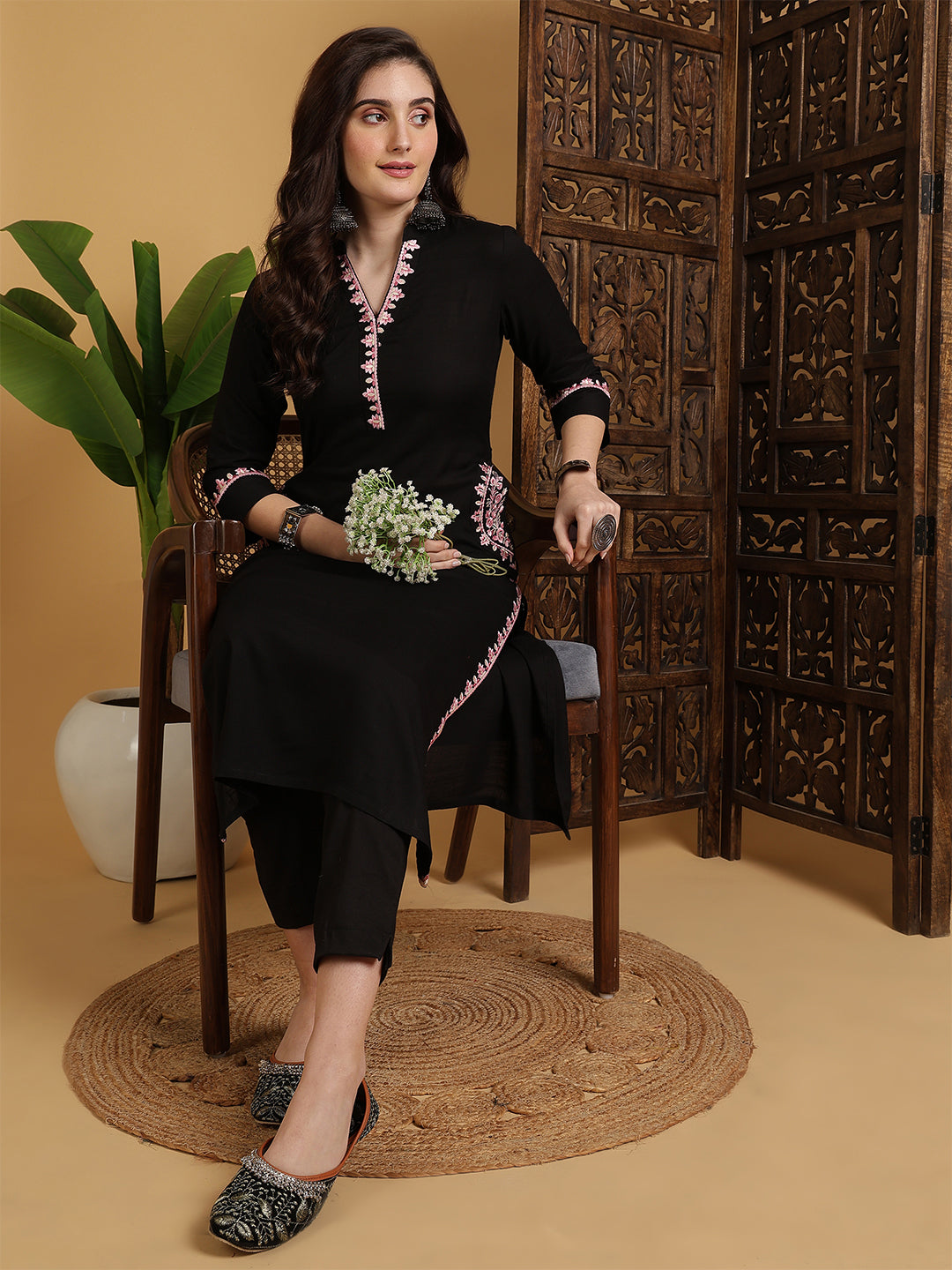 Rayon Calf Length Solid Straight 3/4 Sleeves V-Neck Kurta