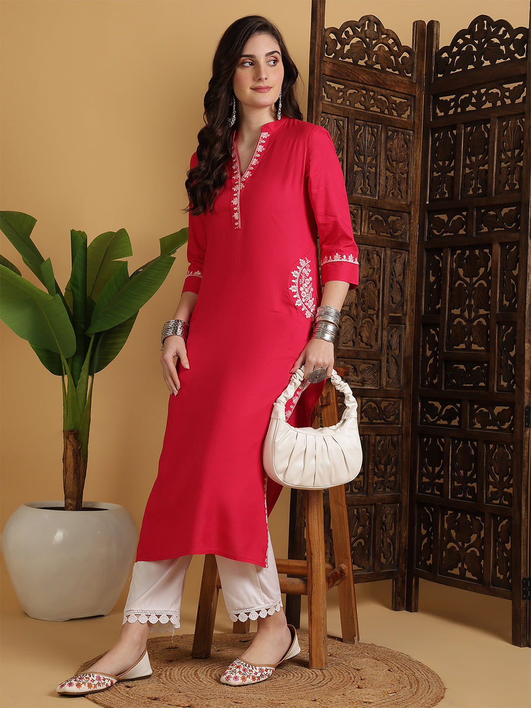 Rayon Calf Length Solid Straight 3/4 Sleeves V-Neck Kurta