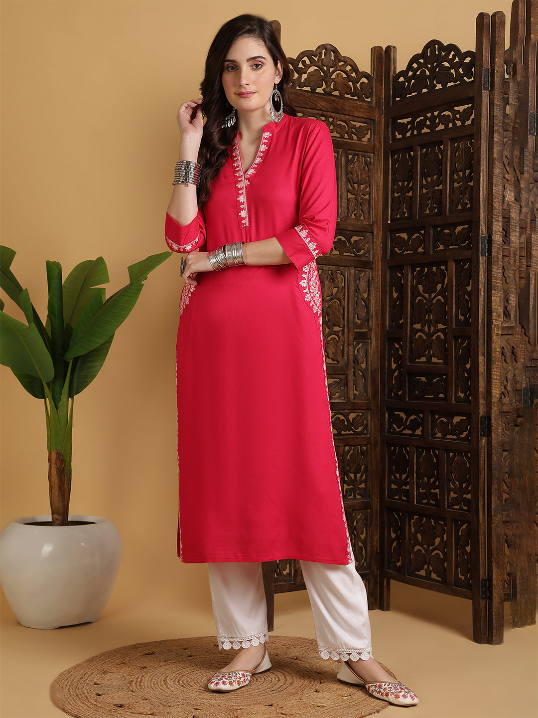 Rayon Calf Length Solid Straight 3/4 Sleeves V-Neck Kurta