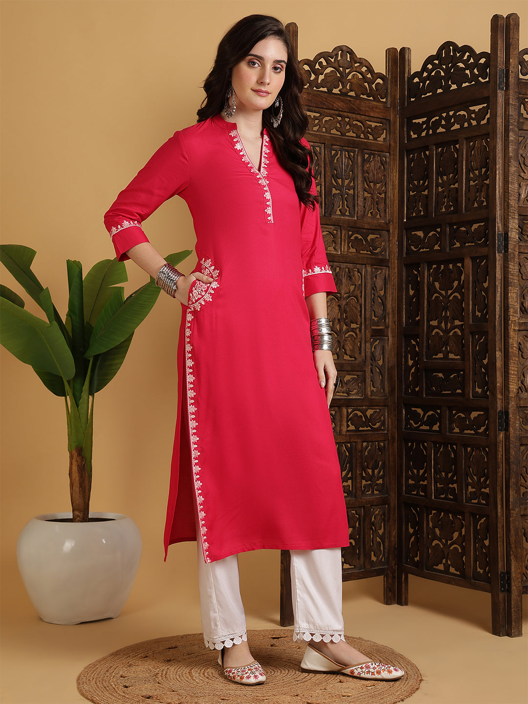 Rayon Calf Length Solid Straight 3/4 Sleeves V-Neck Kurta
