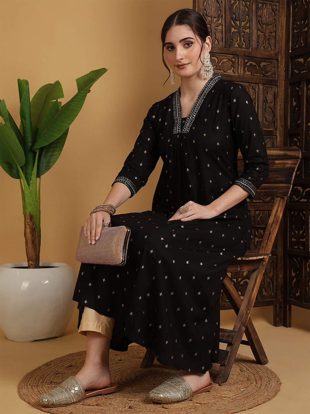 Rayon Calf Length Solid Semi-Flared 3/4 Sleeves V-Neck Kurta