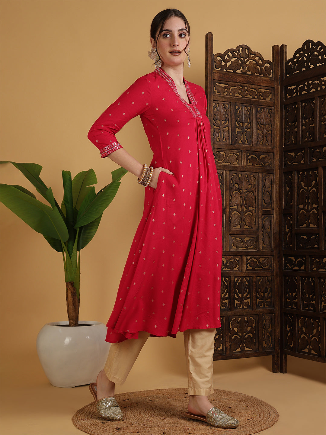 Rayon Calf Length Solid Semi-Flared 3/4 Sleeves V-Neck Kurta