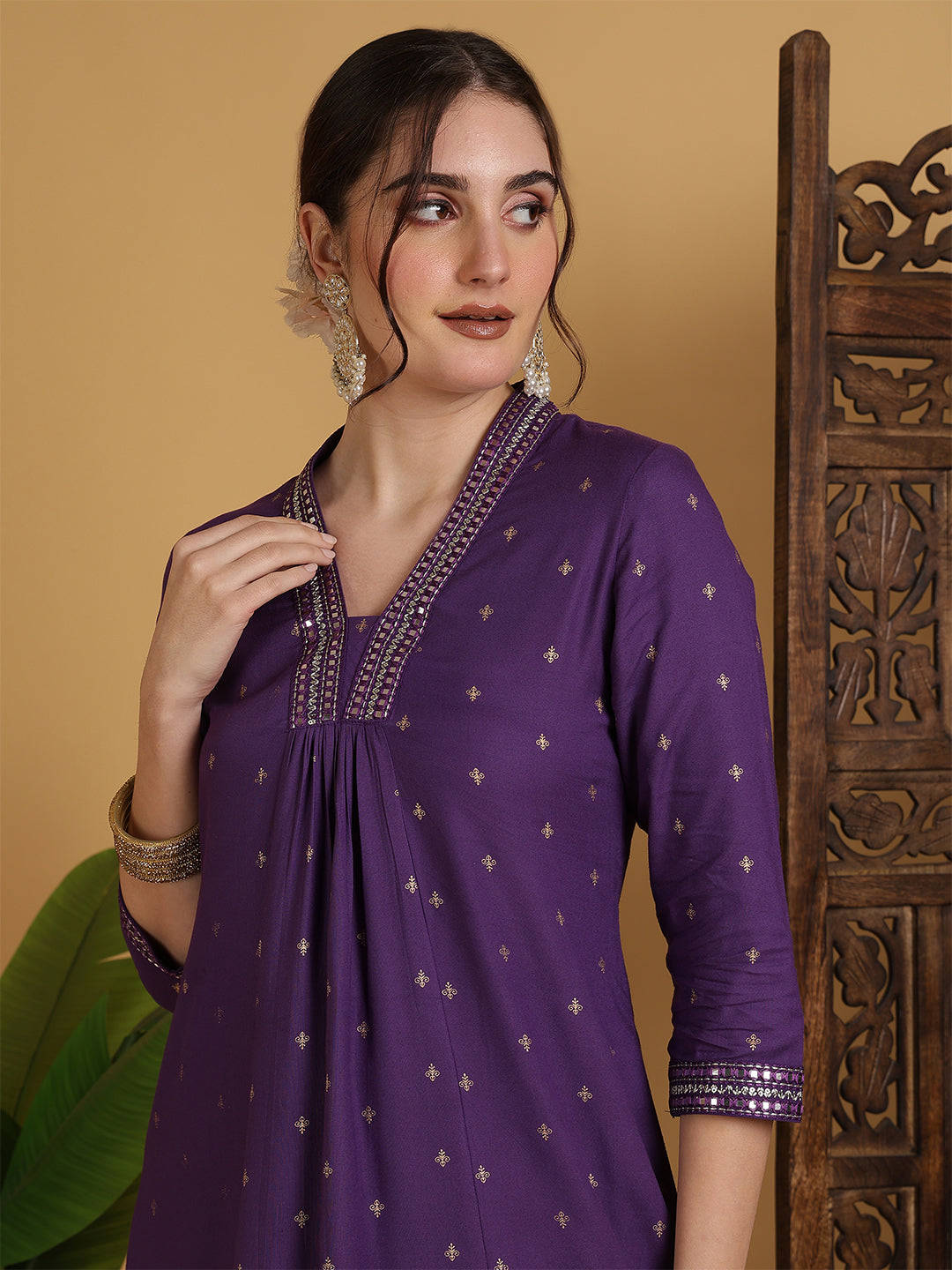 Rayon Calf Length Solid Semi-Flared 3/4 Sleeves V-Neck Kurta