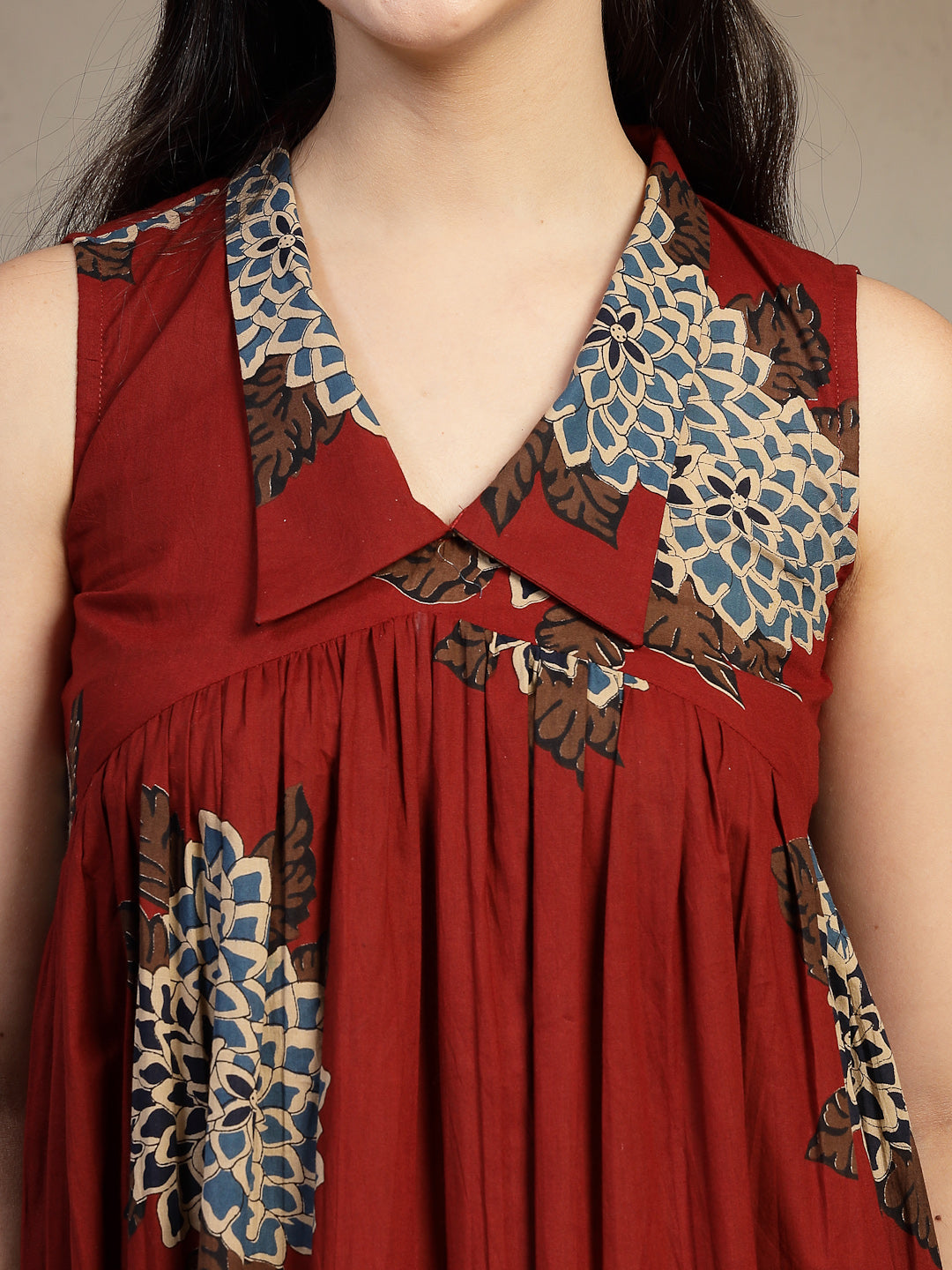 Cotton Calf Length Printed Sleeveless Collard Neck Flared Kurta