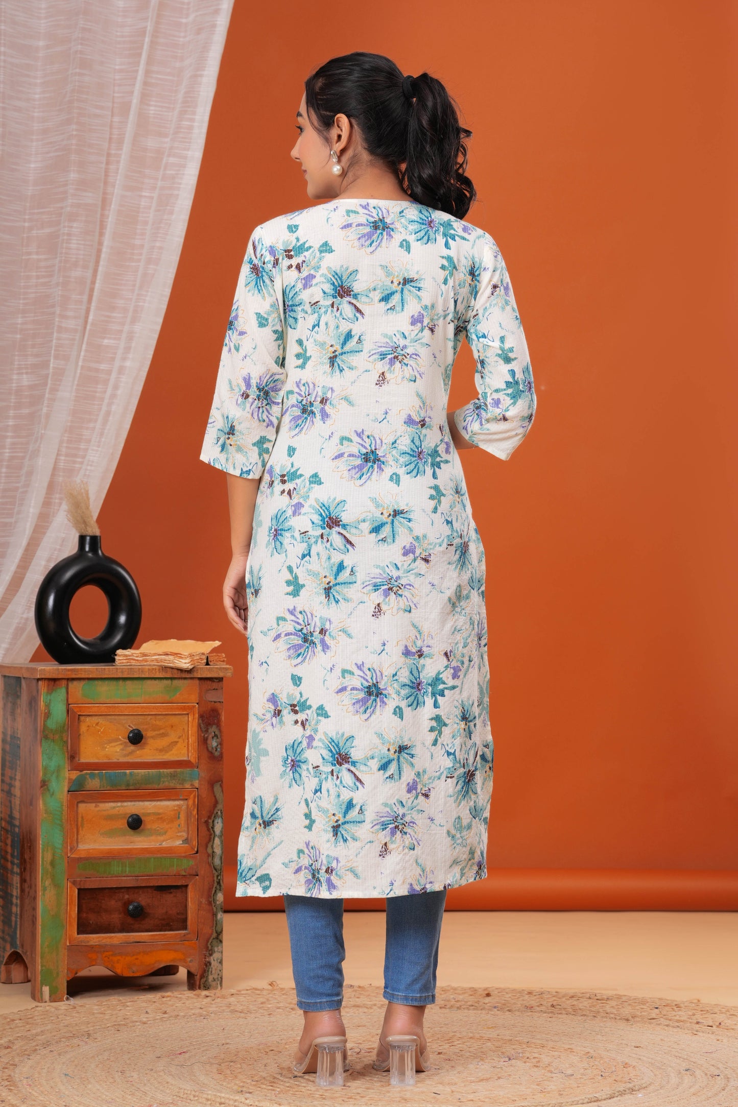 Off White Printed Straight Kurta with Three Quarter Sleeves