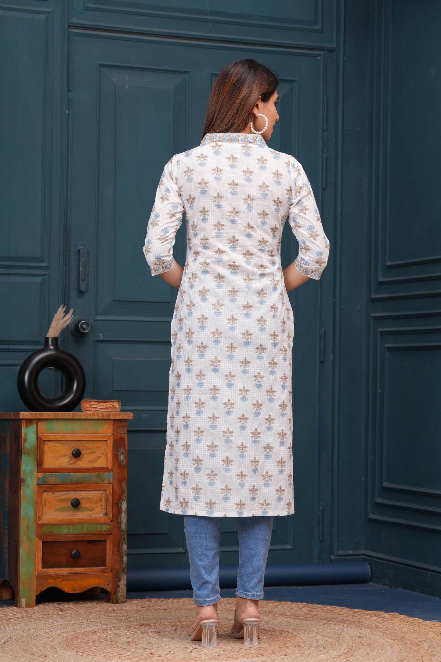 Off White Printed Straight Kurta with Three Quarter Sleeves