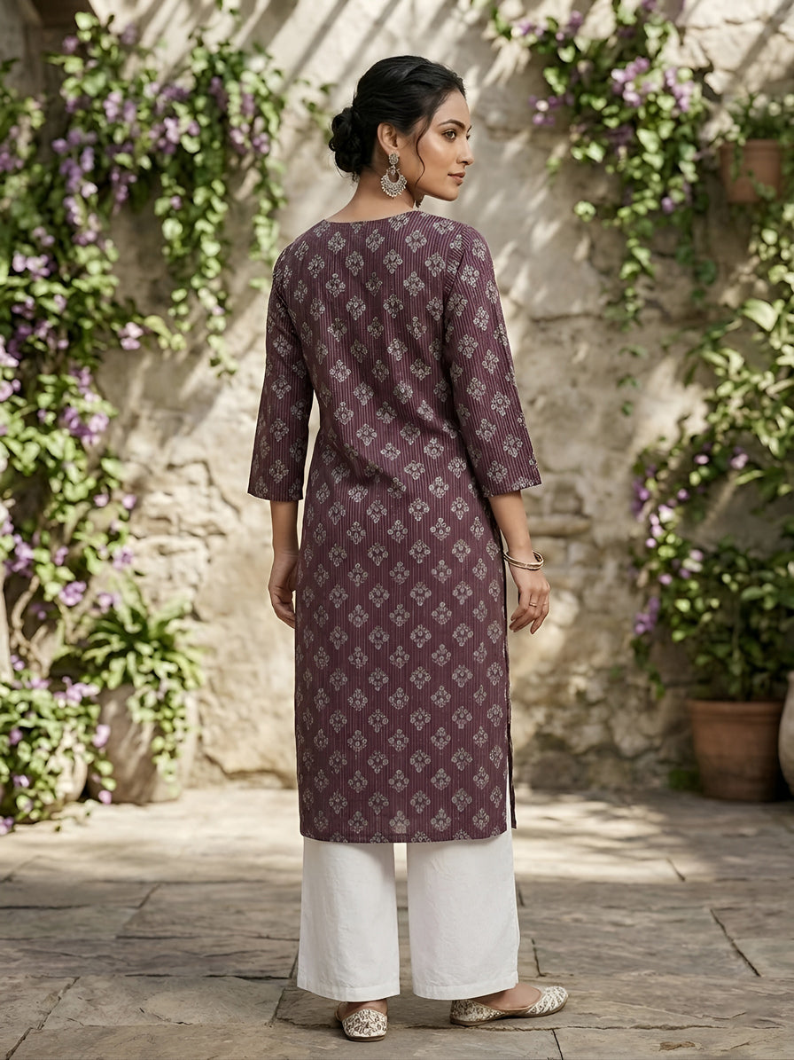 Printed Straight Kurta With Three Quarter Sleeves