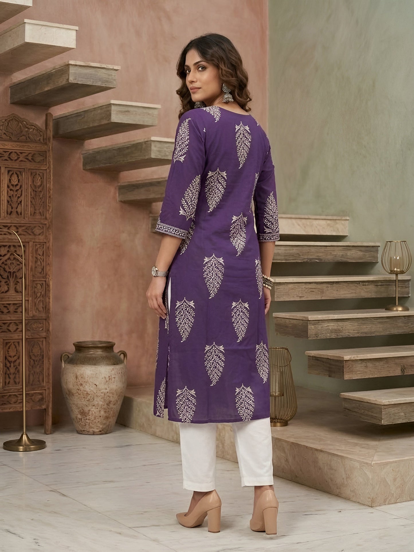 Printed Straight Kurta With Three Quarter Sleeves