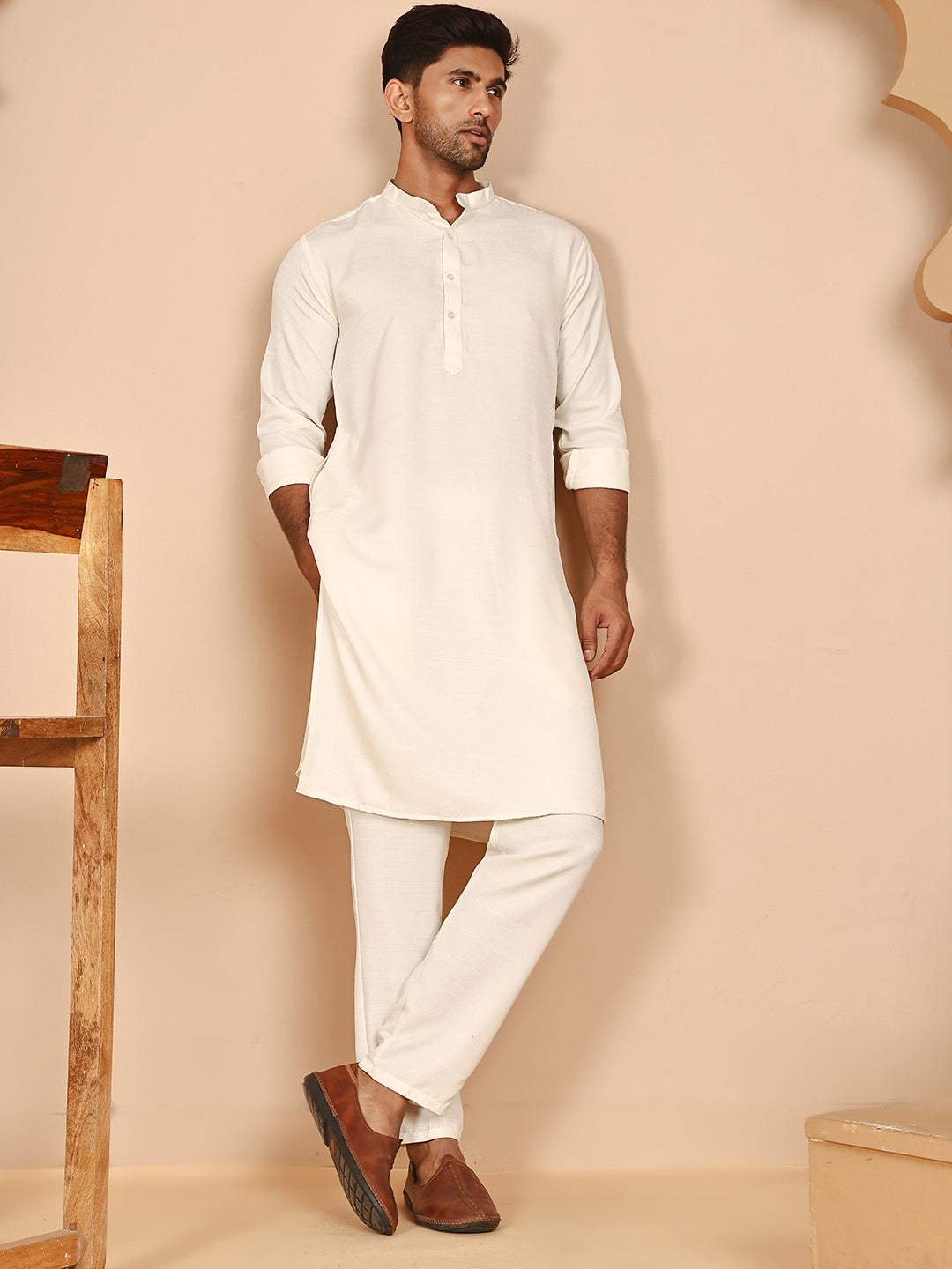 Classic Silk Blend Kurta Pyjama Set For Men