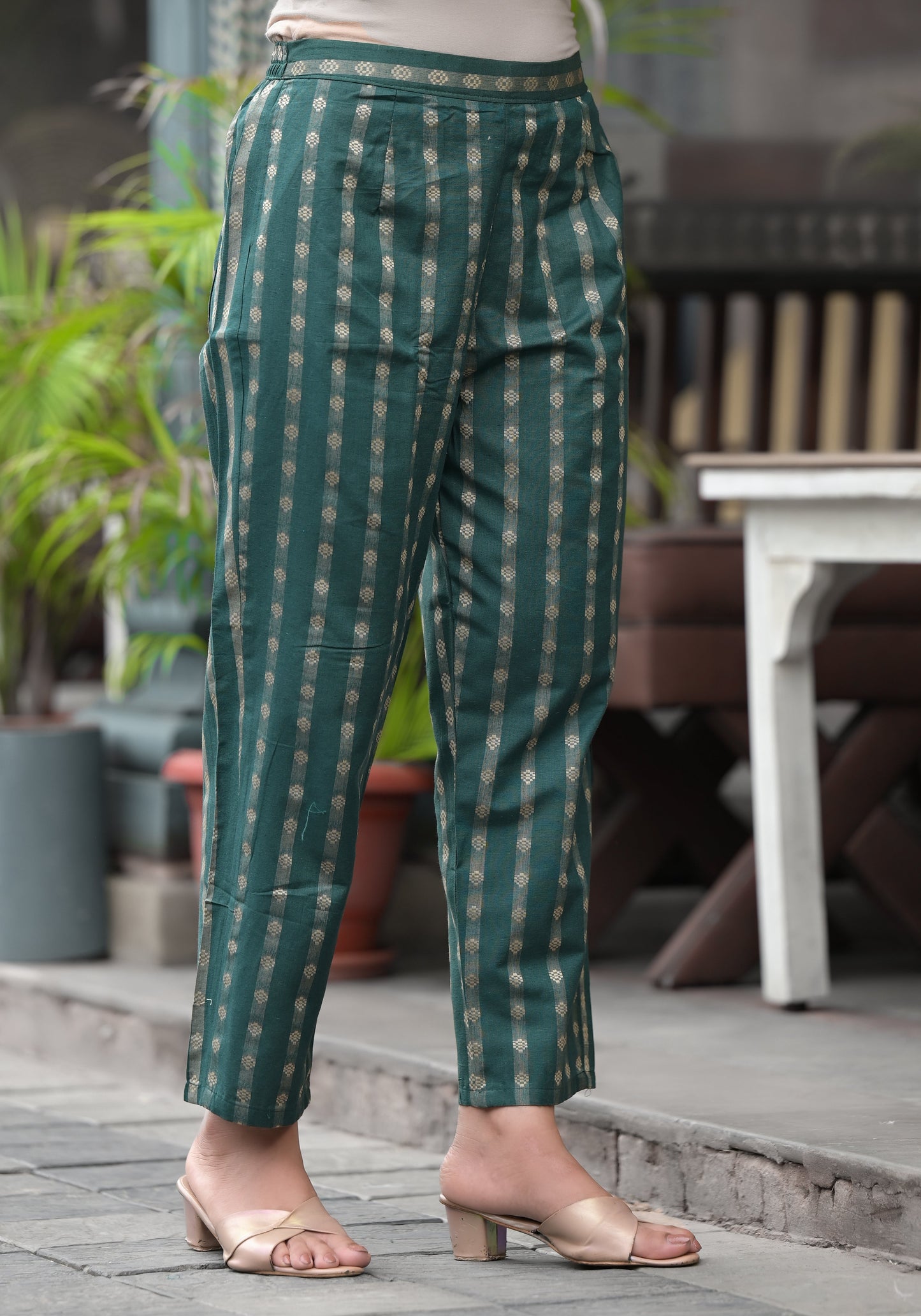 Green Geometric Printed Cotton Kurta Pant Set With Tassels On Dupatta