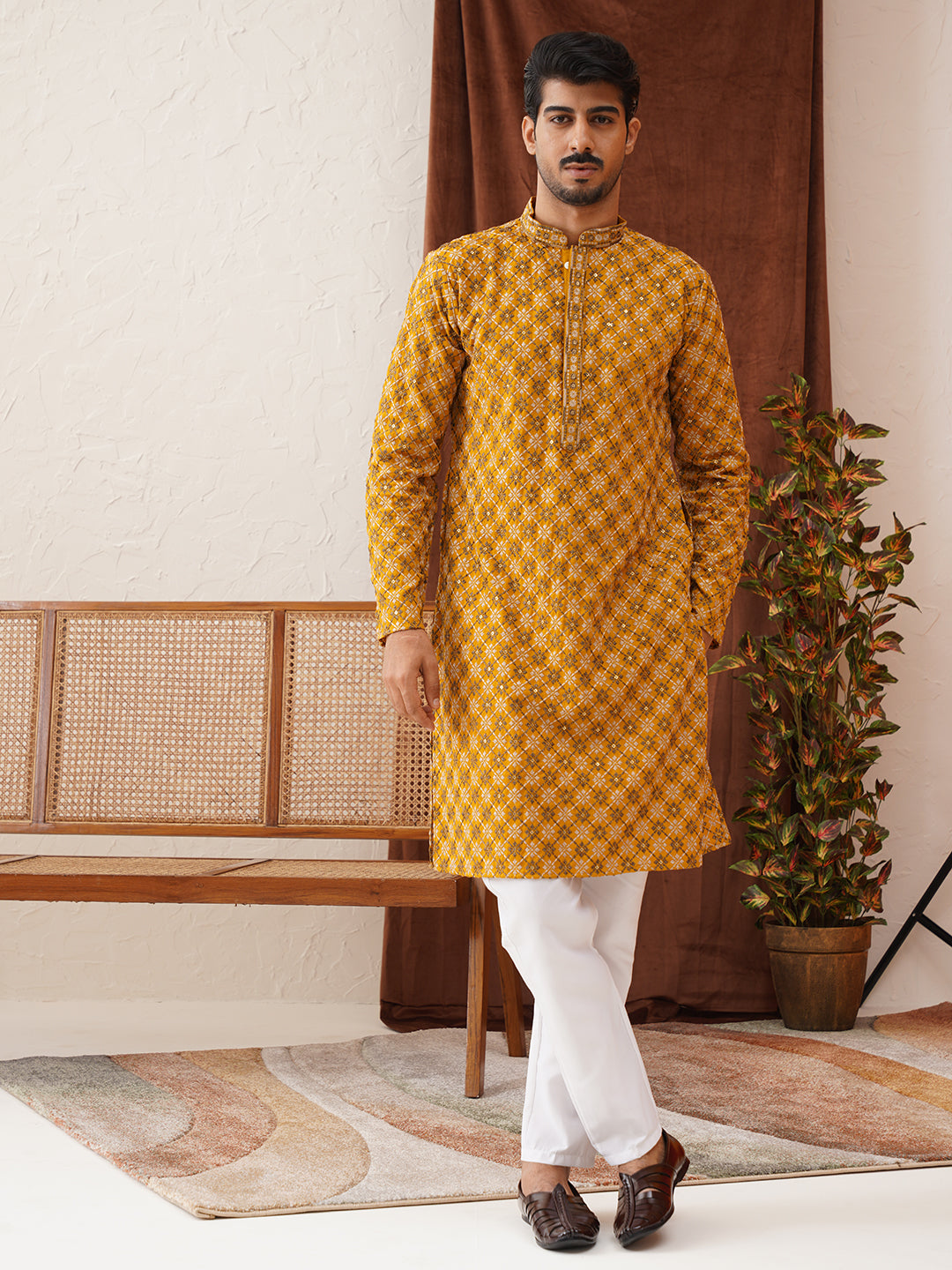 Embroidered Kurta Pyjama Set For Men