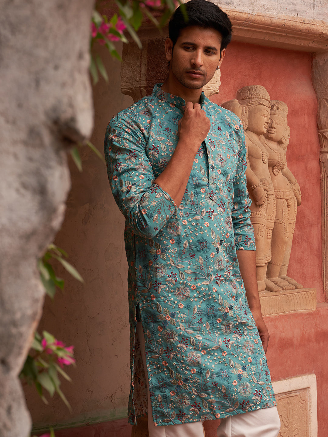 Embroidered Kurta Set For Men