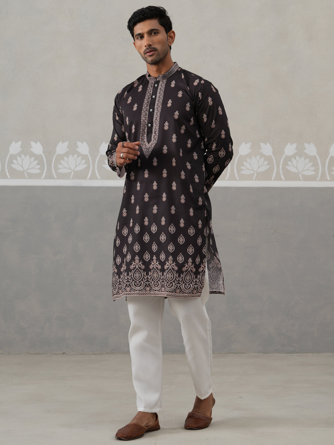 Men’S Ethnic Black Kurta Pajama Set With Traditional Print