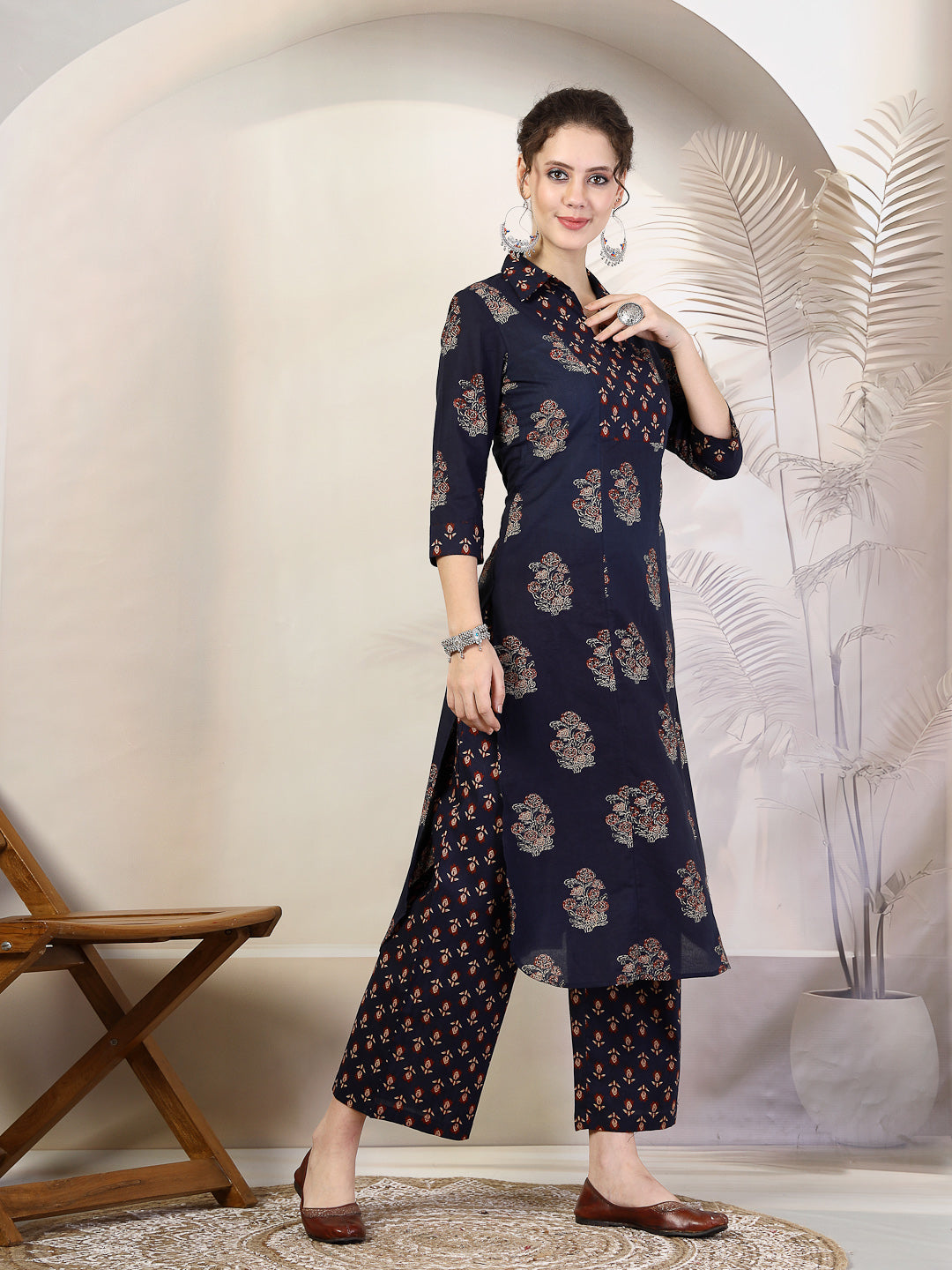 Black Cotton Calf Length Printed Straight 3/4 Sleeves Coller Kurta Bottom Set