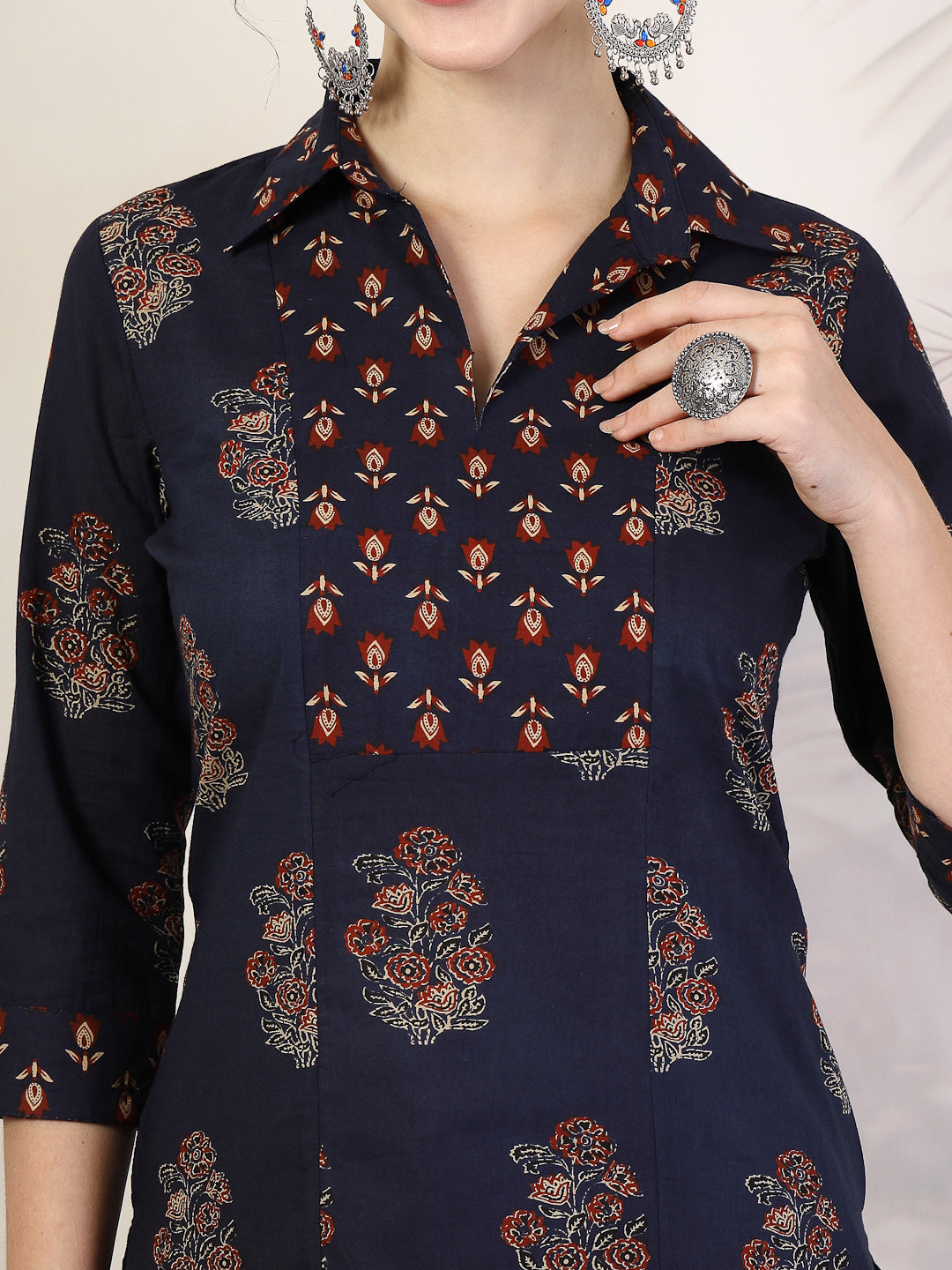 Black Cotton Calf Length Printed Straight 3/4 Sleeves Coller Kurta Bottom Set